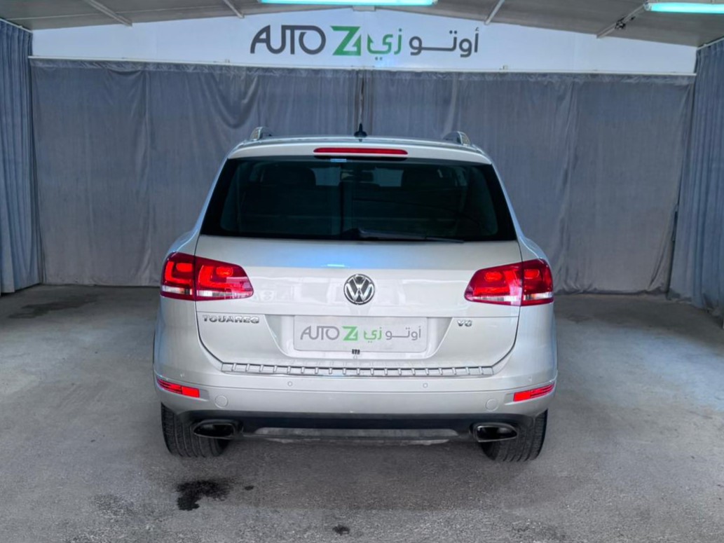 Volkswagen Touareg 2012 - Image 3