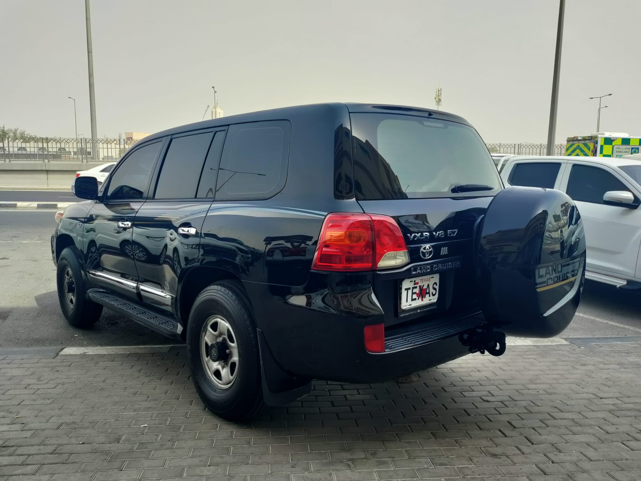 Toyota Land Cruiser VX.R 2013 - Image 2