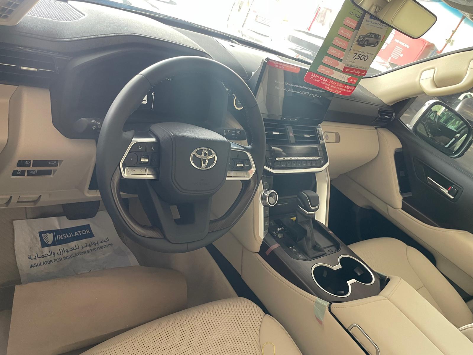 Toyota Land Cruiser GX.R 2025 - Image 4