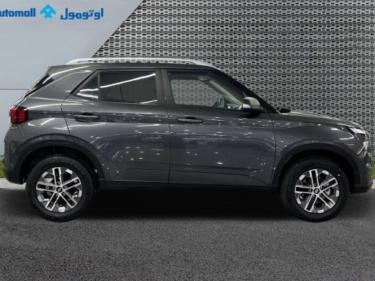 Hyundai VENUE  2025 - Image 2
