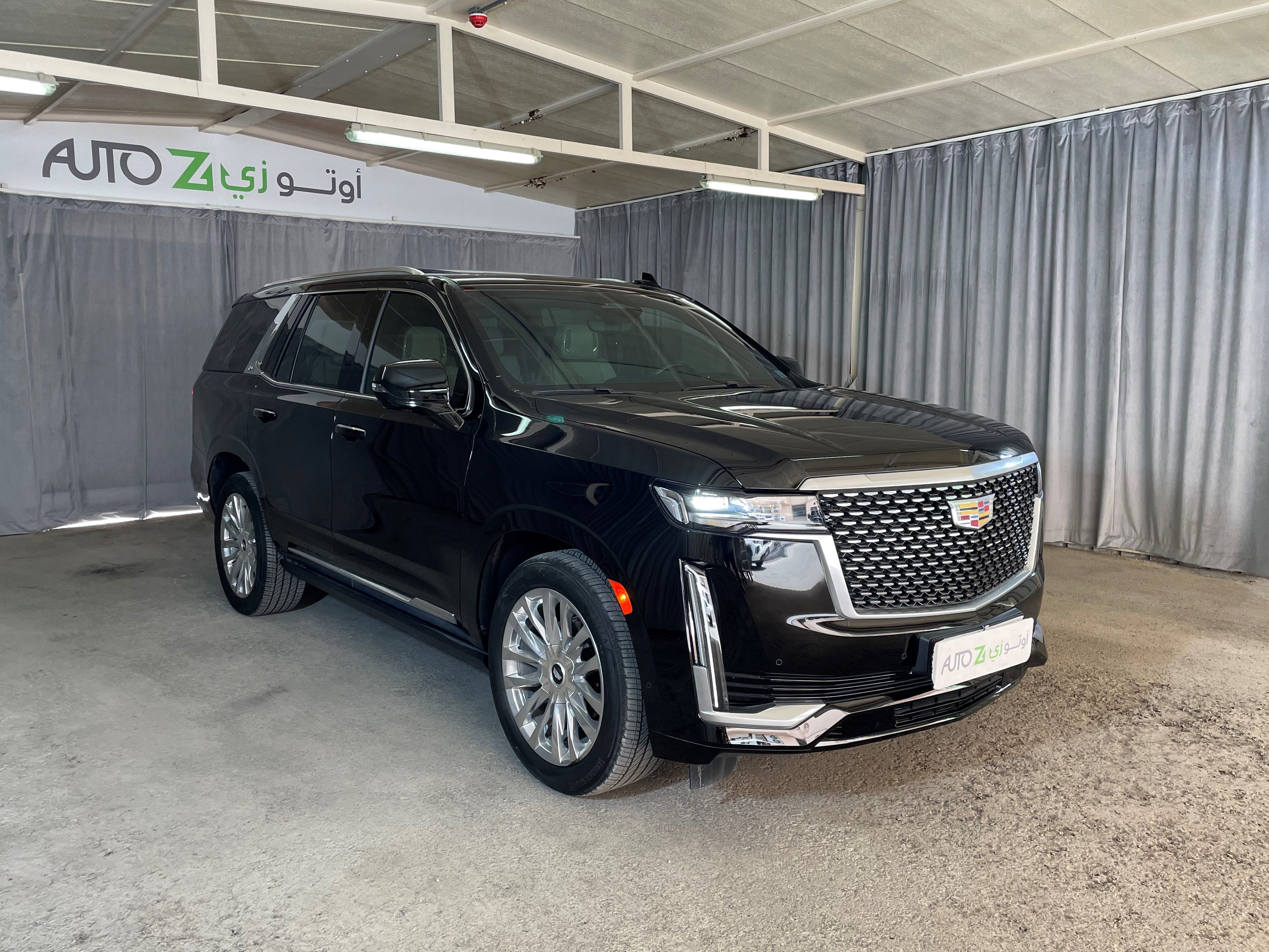 Cadillac Escalade ESV 2023 - Image 2