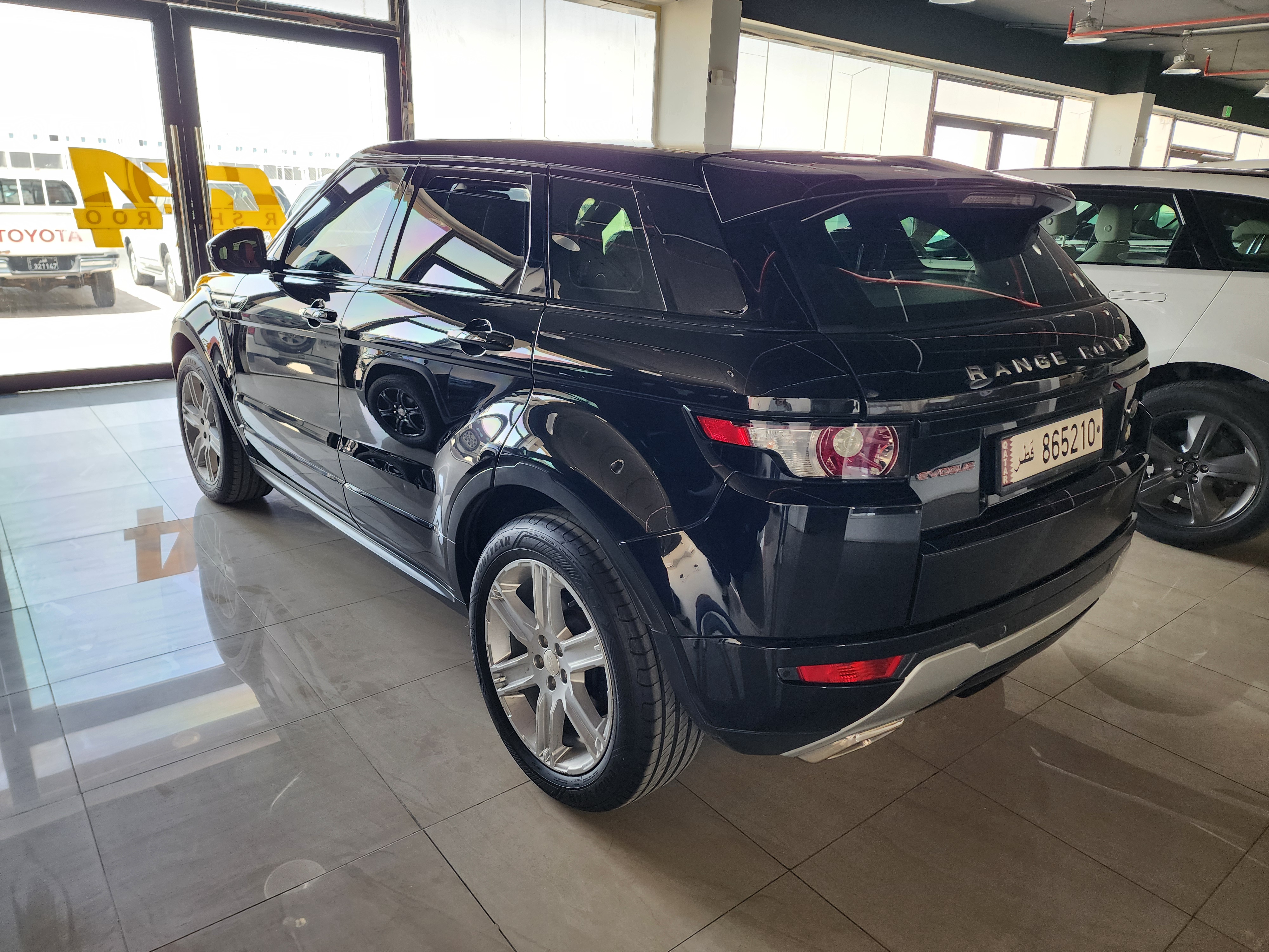 Land Rover Range Evoque 2015 - Image 2