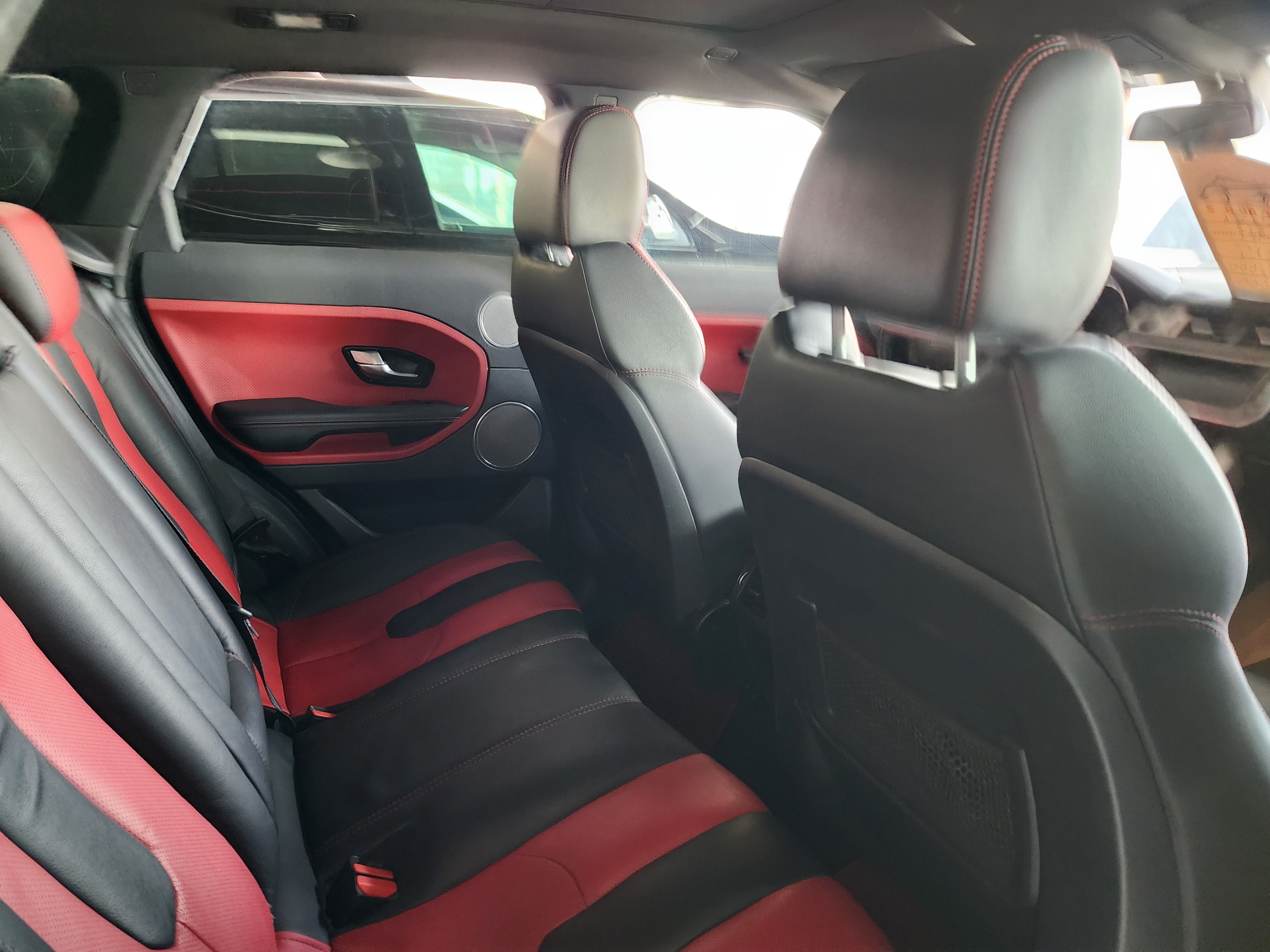 Land Rover Range Evoque 2015 - Image 4