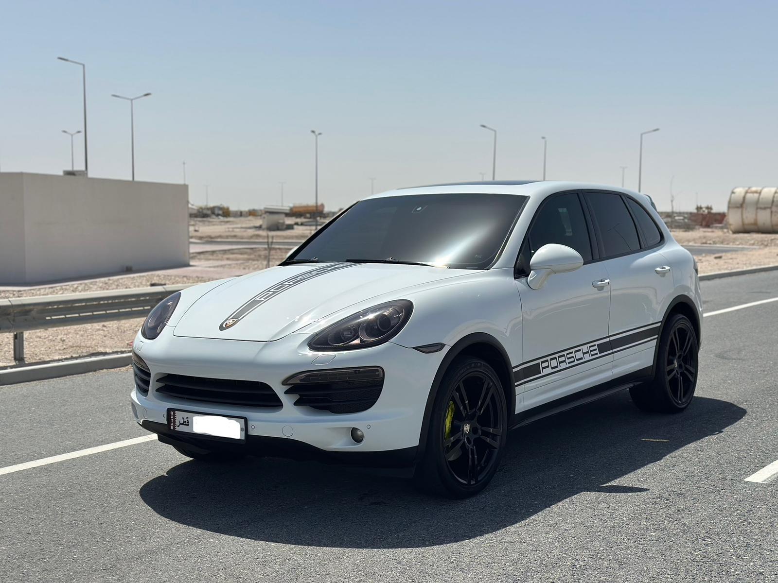 Porsche Cayenne S  2012