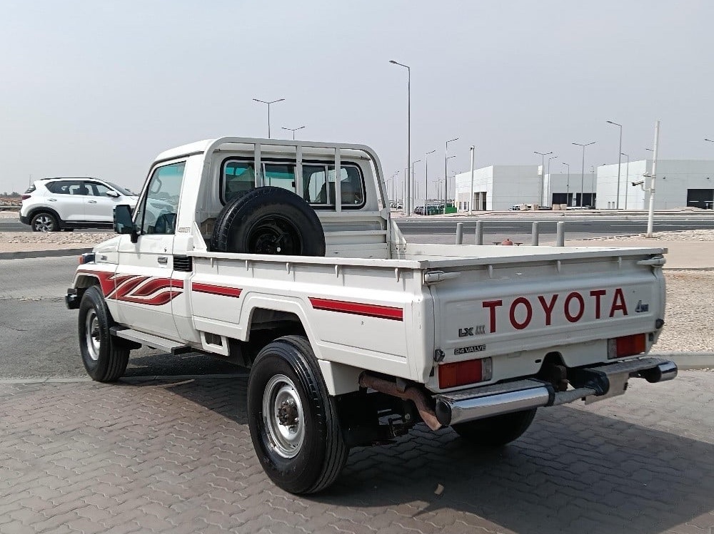 Toyota Land Cruiser LX 2005 - Image 4