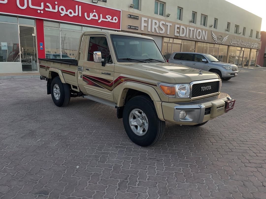 Toyota Land Cruiser LX 2016