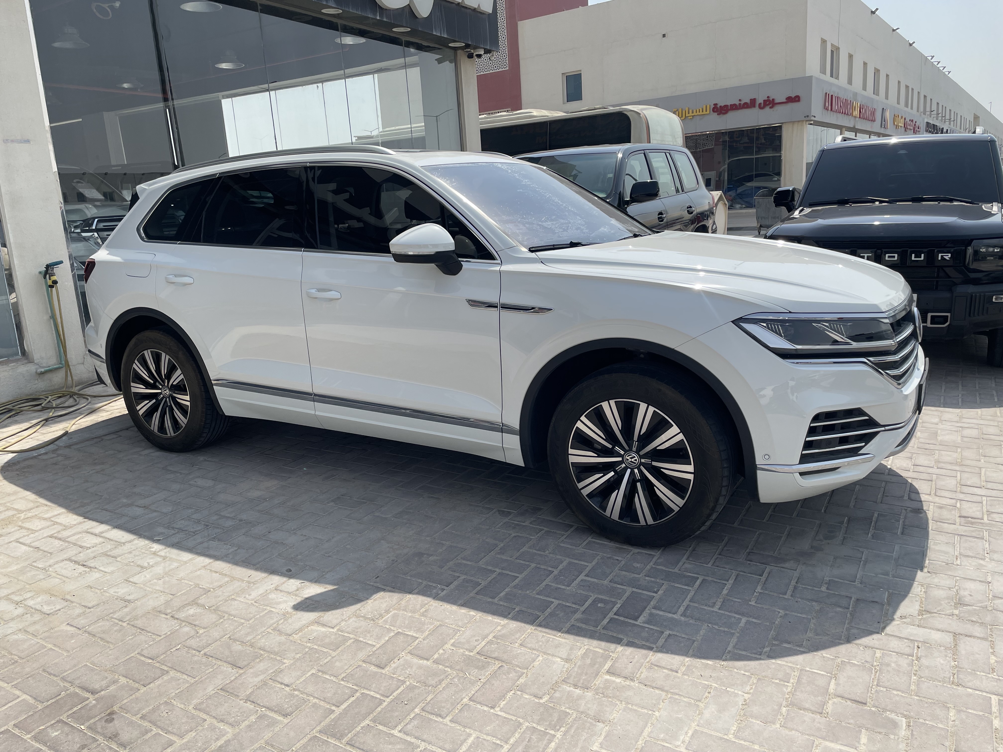 Volkswagen Touareg 2020 - Image 2