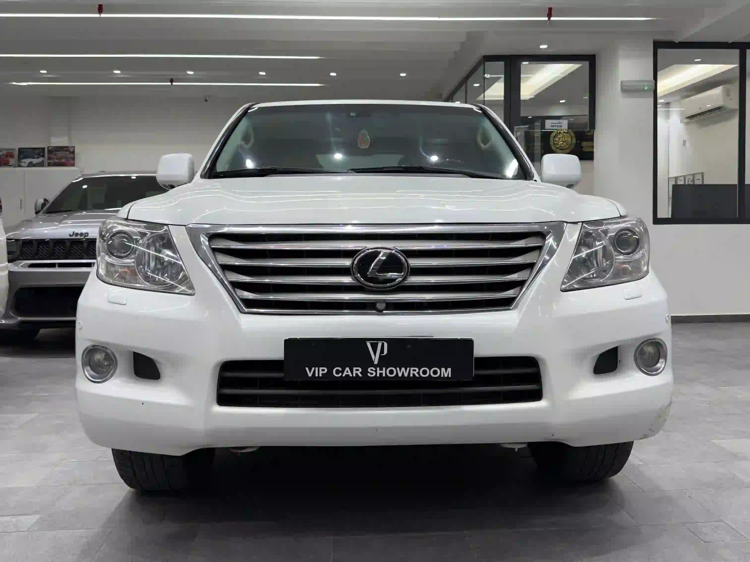 Lexus LX 570 2009 - Image 2
