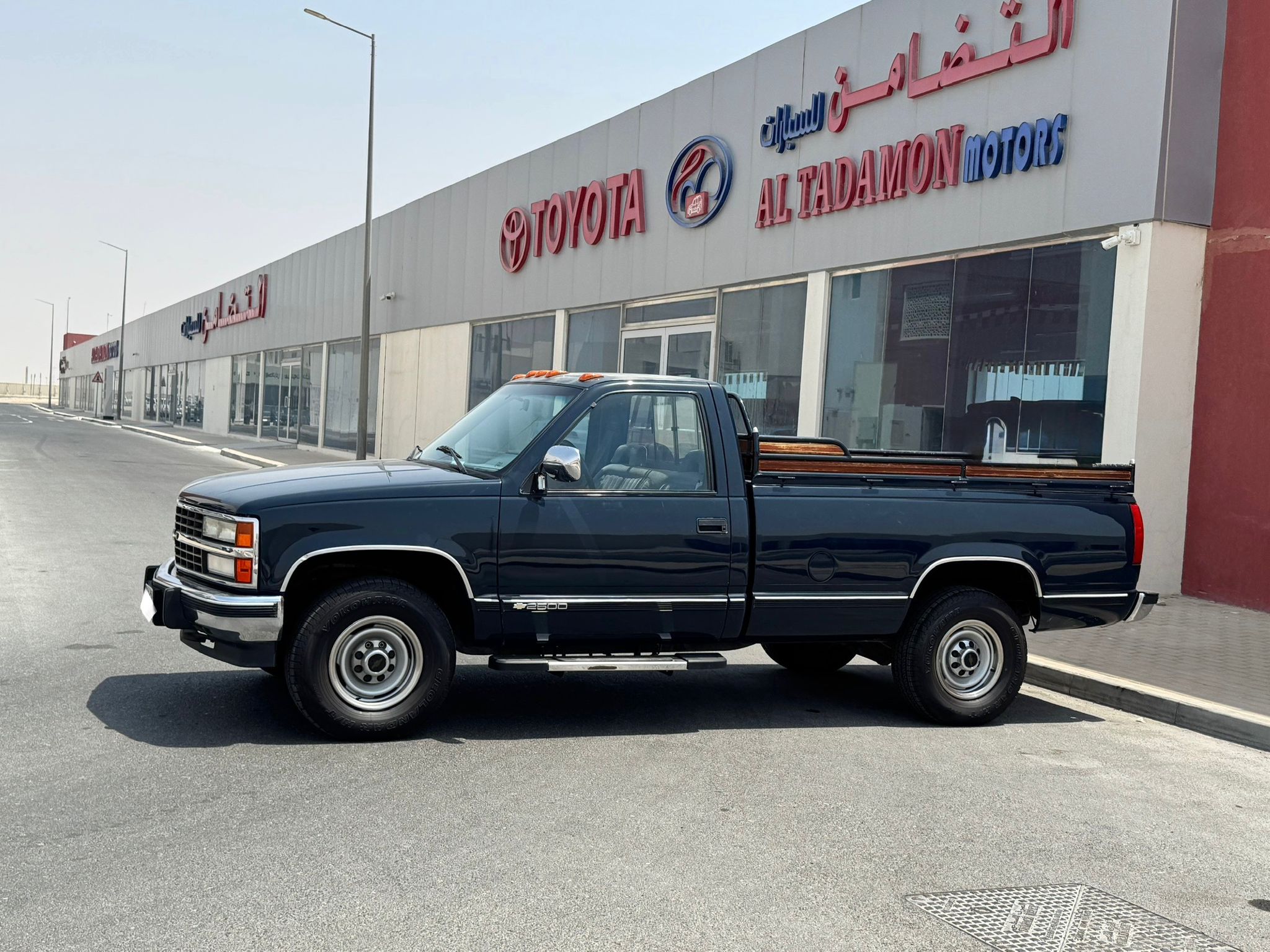 Chevrolet Silverado 2500 HD 1992 - Image 2