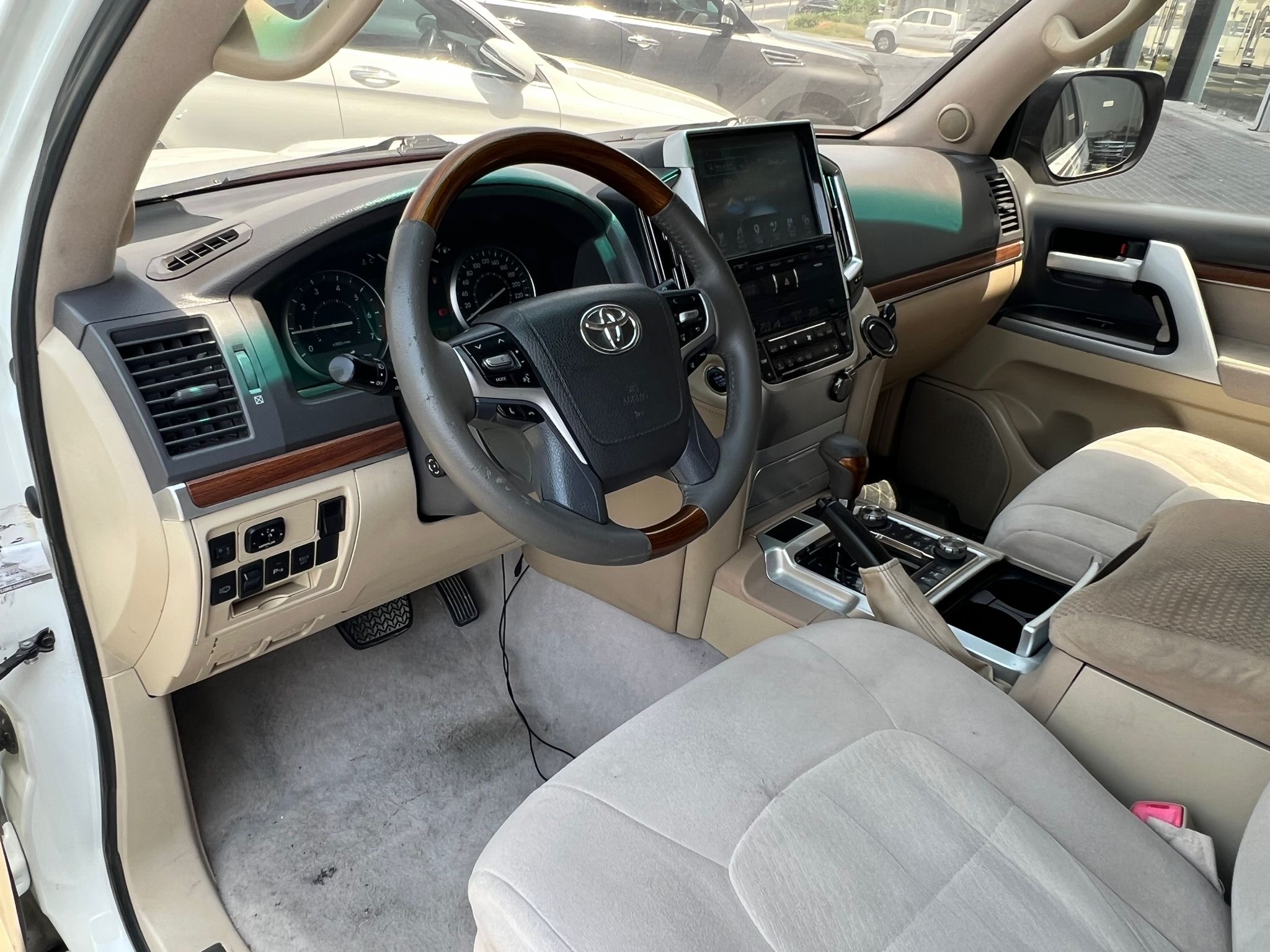Toyota Land Cruiser GX.R 2009 - Image 4
