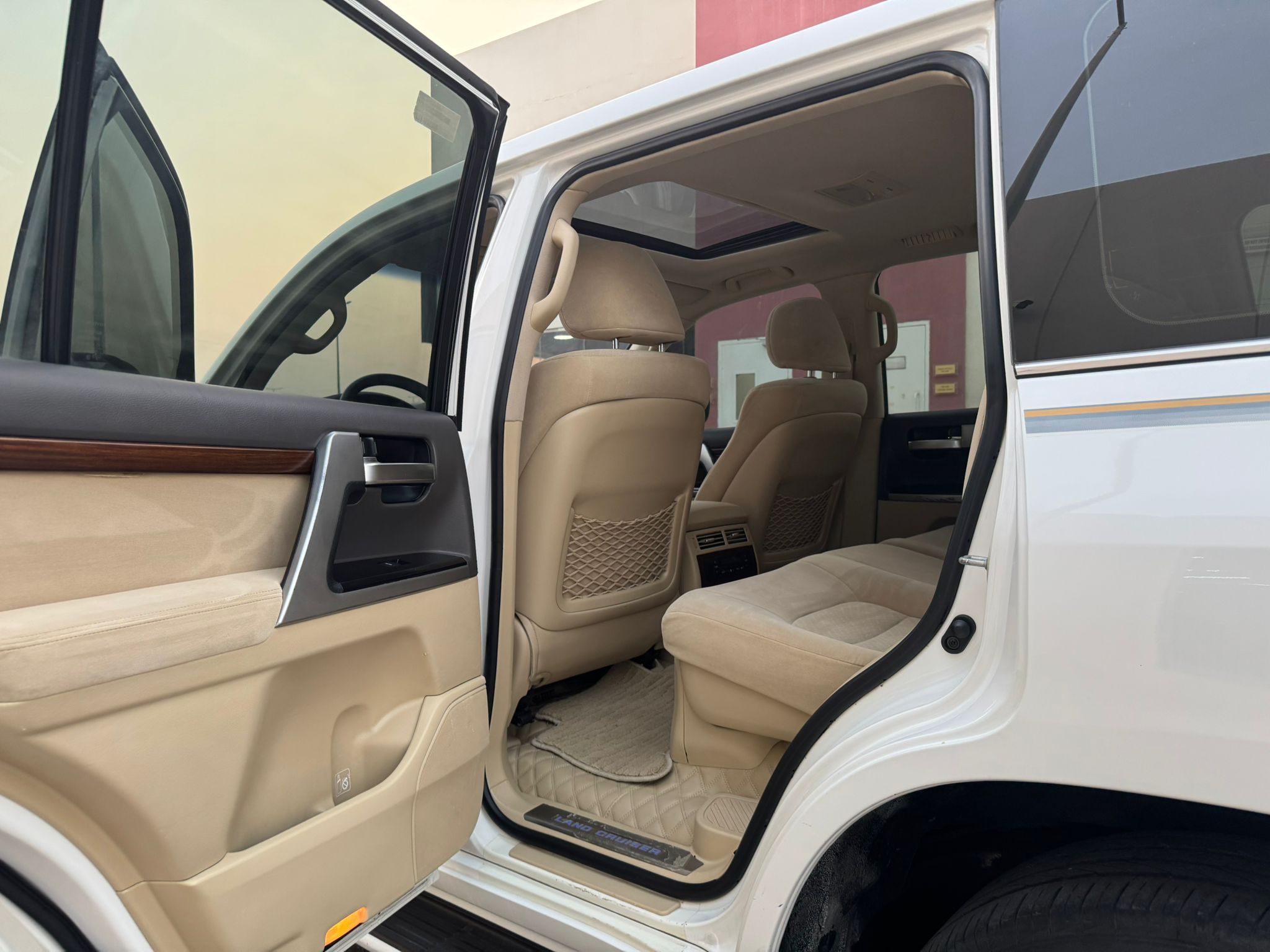 Toyota Land Cruiser VX.R 2016 - Image 4
