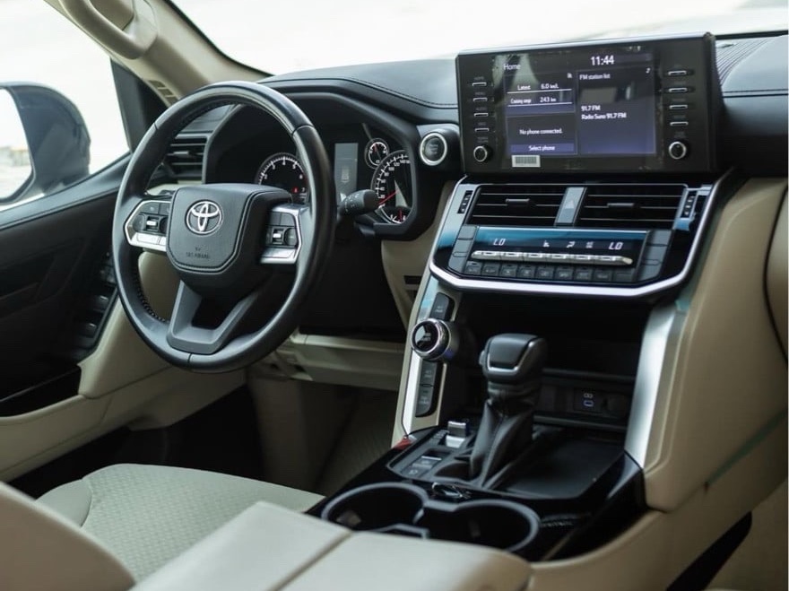 Toyota Land Cruiser GX.R 2022 - Image 4
