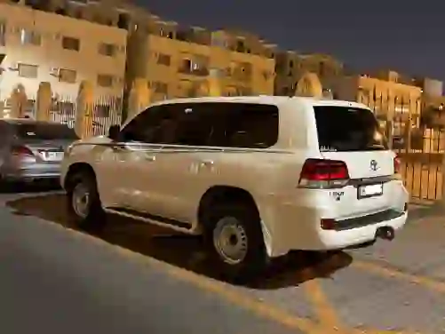 تويوتا لاند كروزر جي اكس.ار 2016 - Image 3