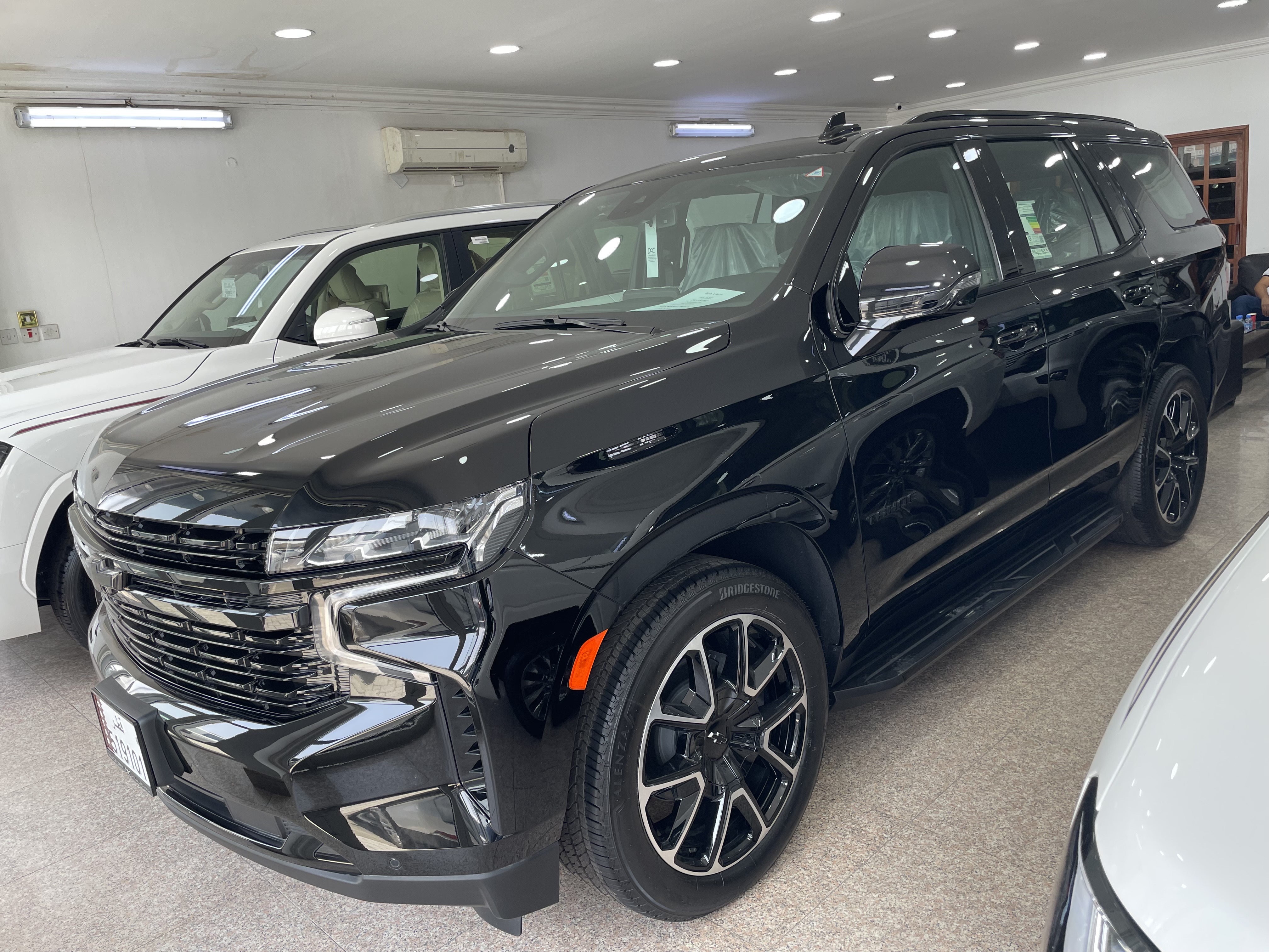 Chevrolet Tahoe 2024 - Image 2
