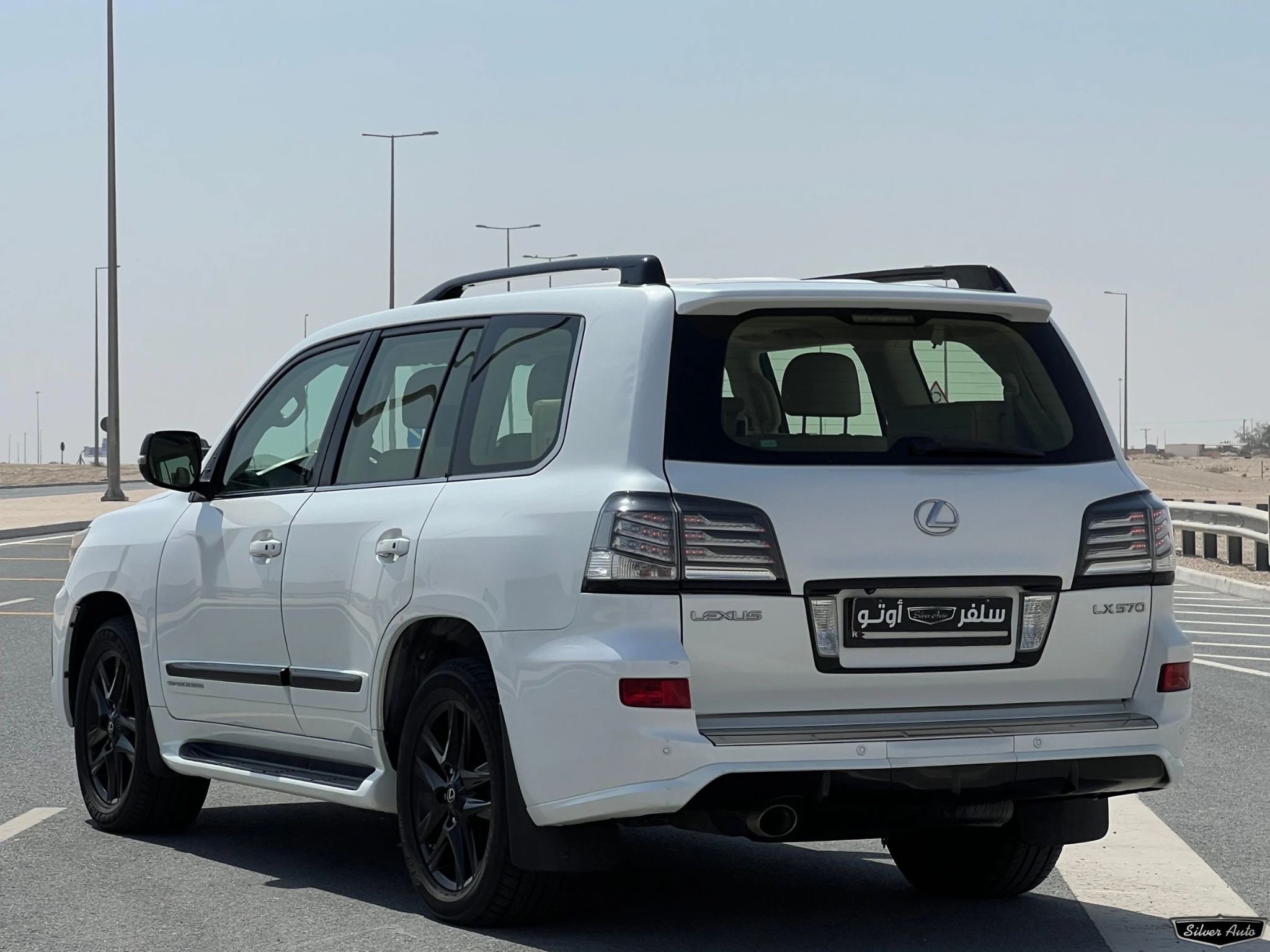 Lexus LX 570 2014 - Image 2