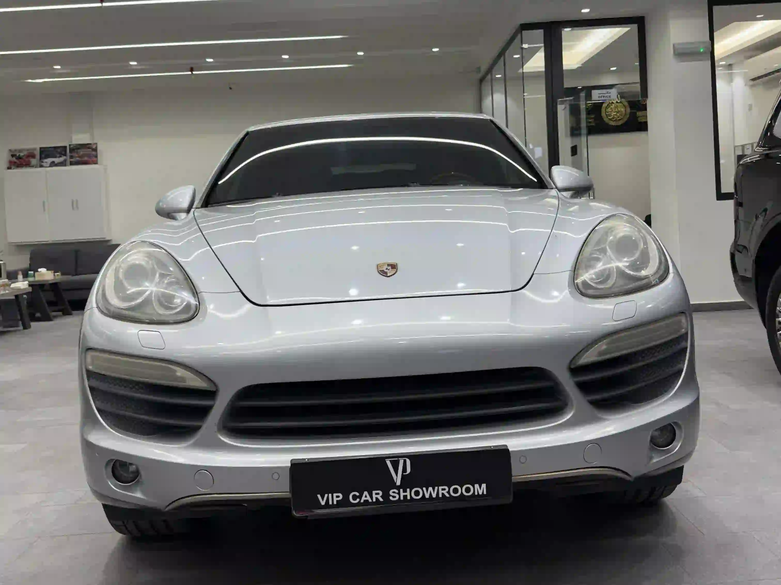 Porsche Cayenne S  2011 - Image 2
