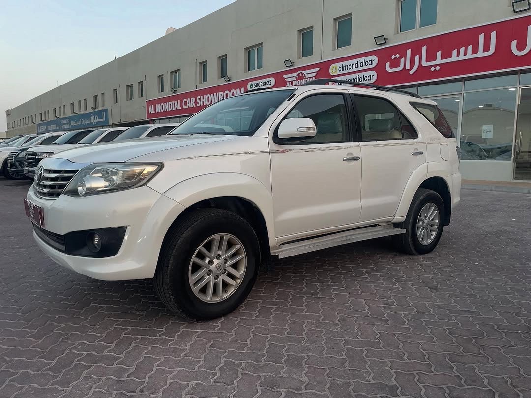 Toyota Fortuner V6 2012 - Image 3