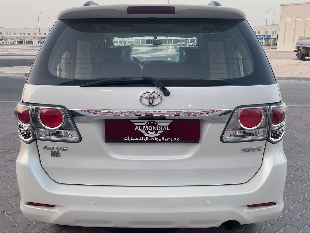 Toyota Fortuner V6 2012 - Image 4