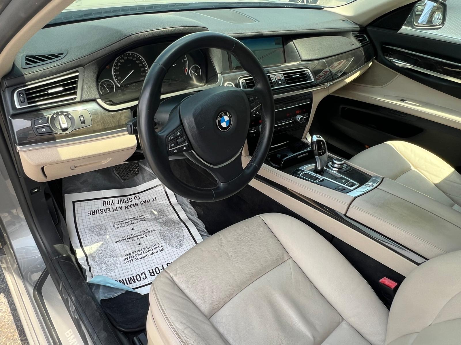BMW 7-Series 740 Li 2011 - Image 4