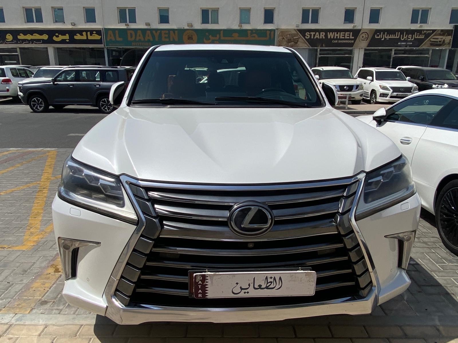 Lexus LX 570 2016 - Image 2