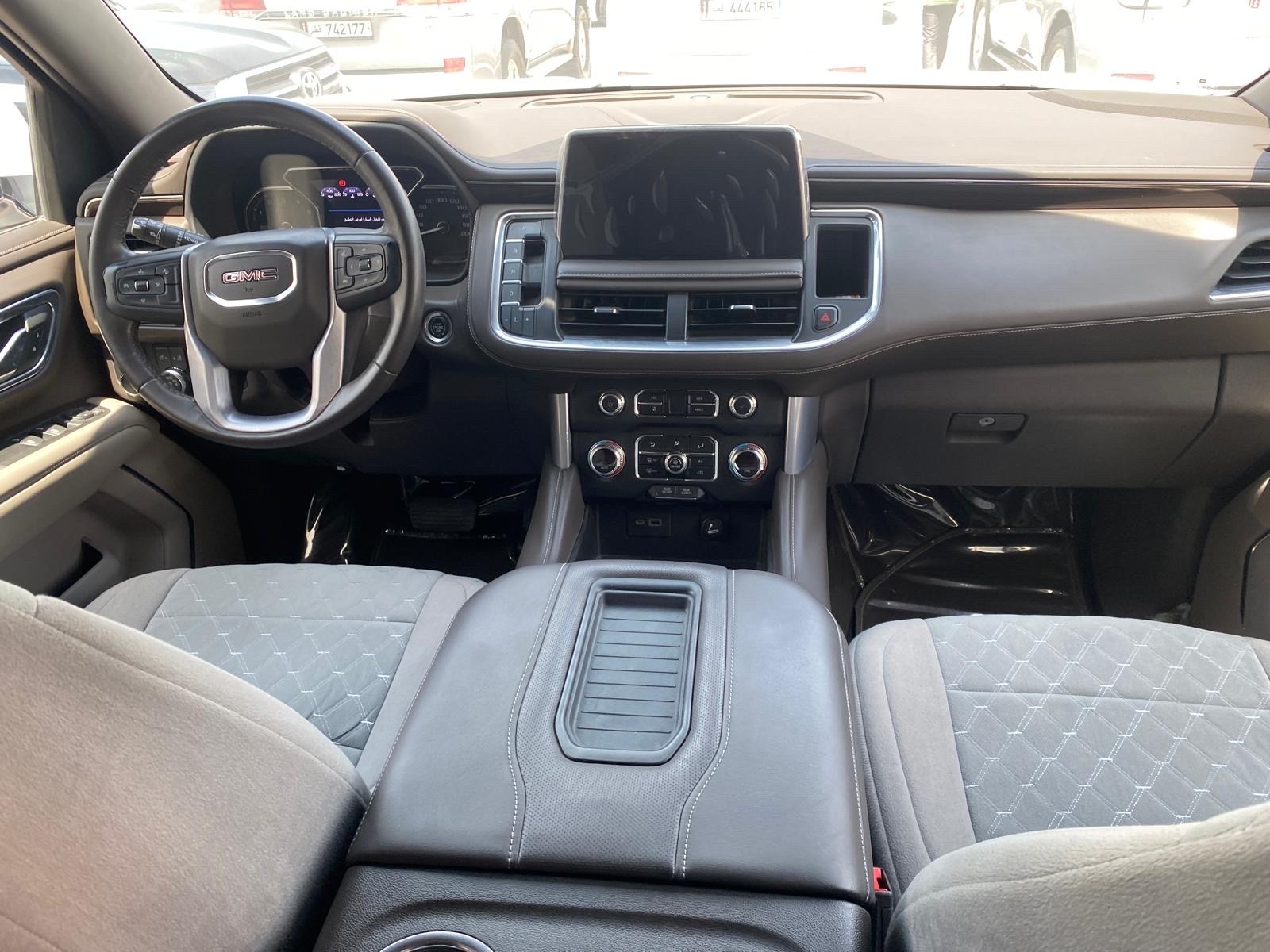 GMC Yukon SLE 2021 - Image 4