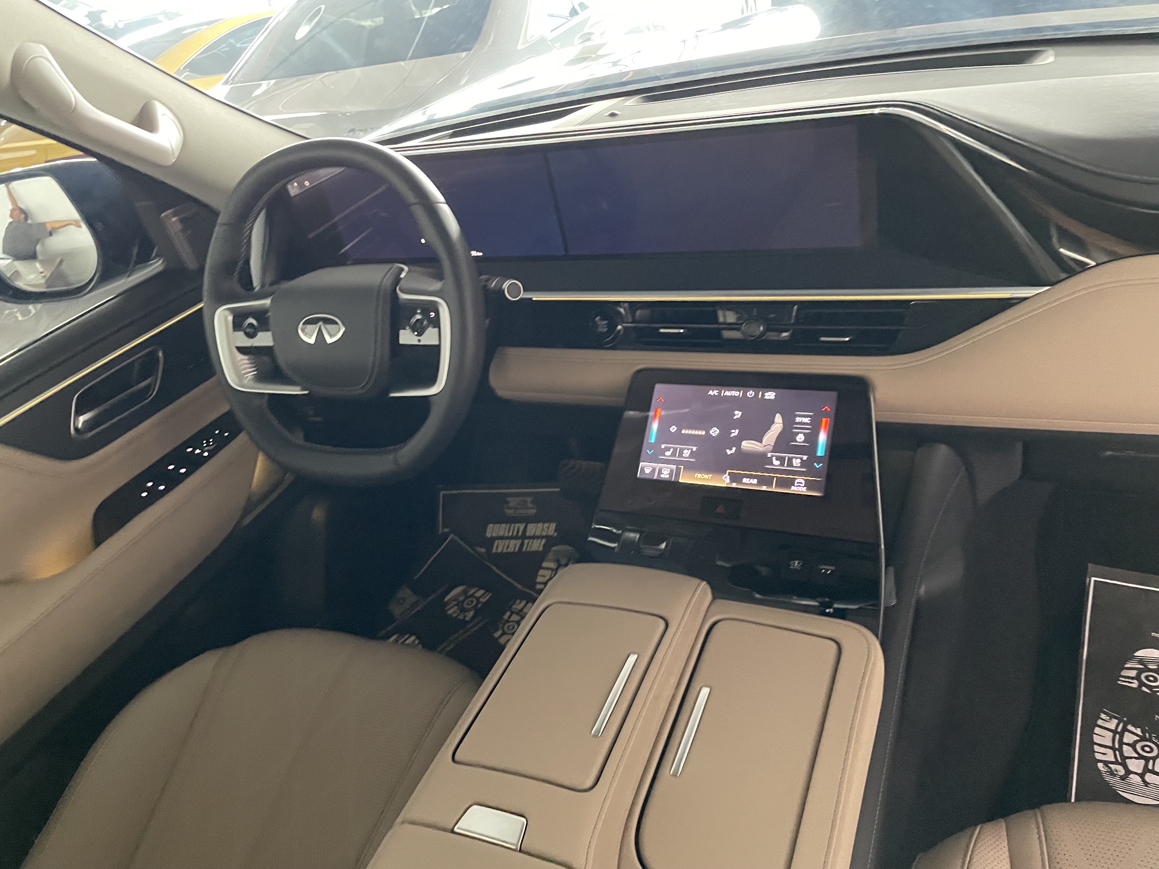 Infiniti QX 80 2026 - Image 4