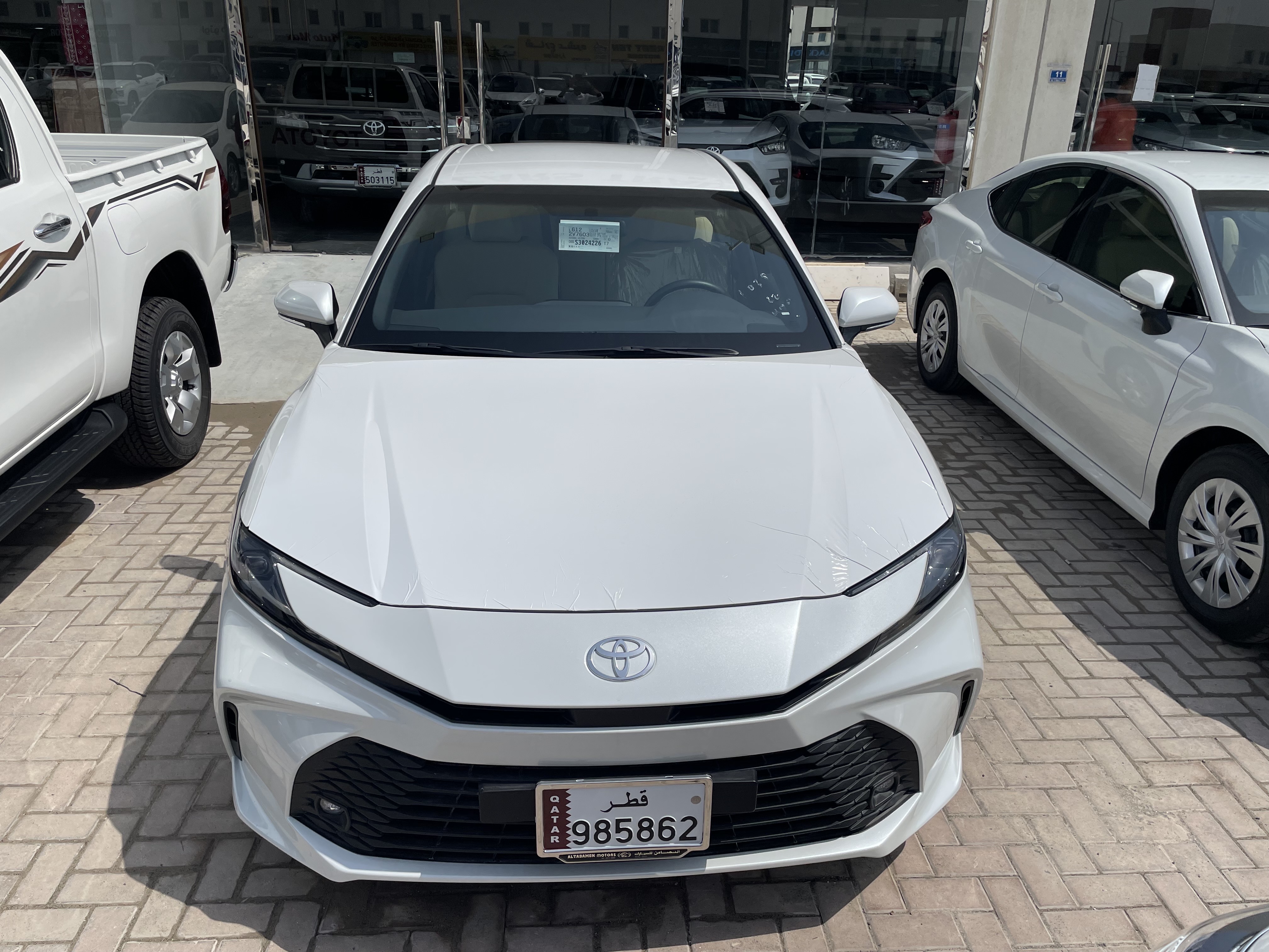 Toyota Camry 2025 - Image 2