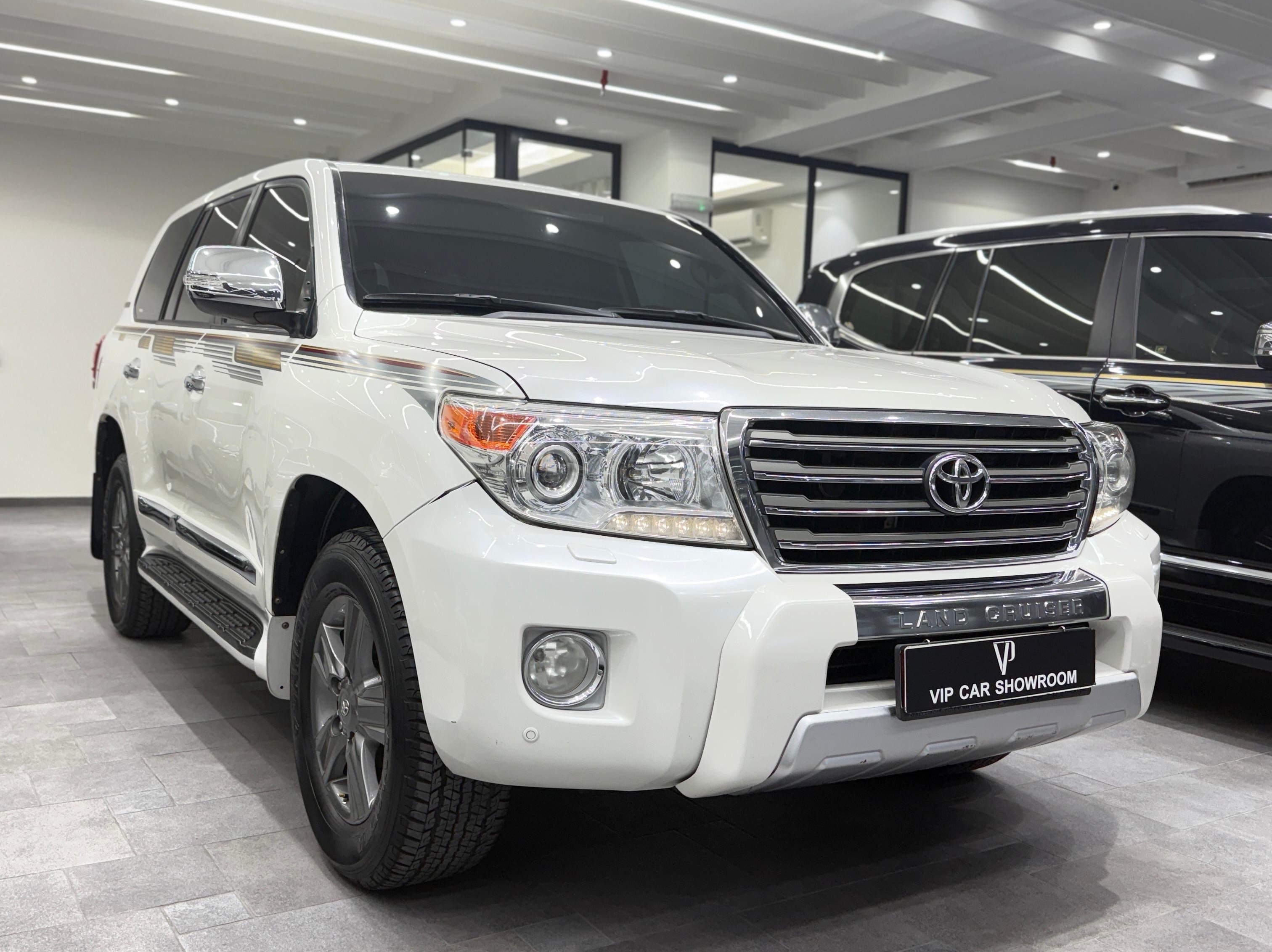 Toyota Land Cruiser GX.R 2015