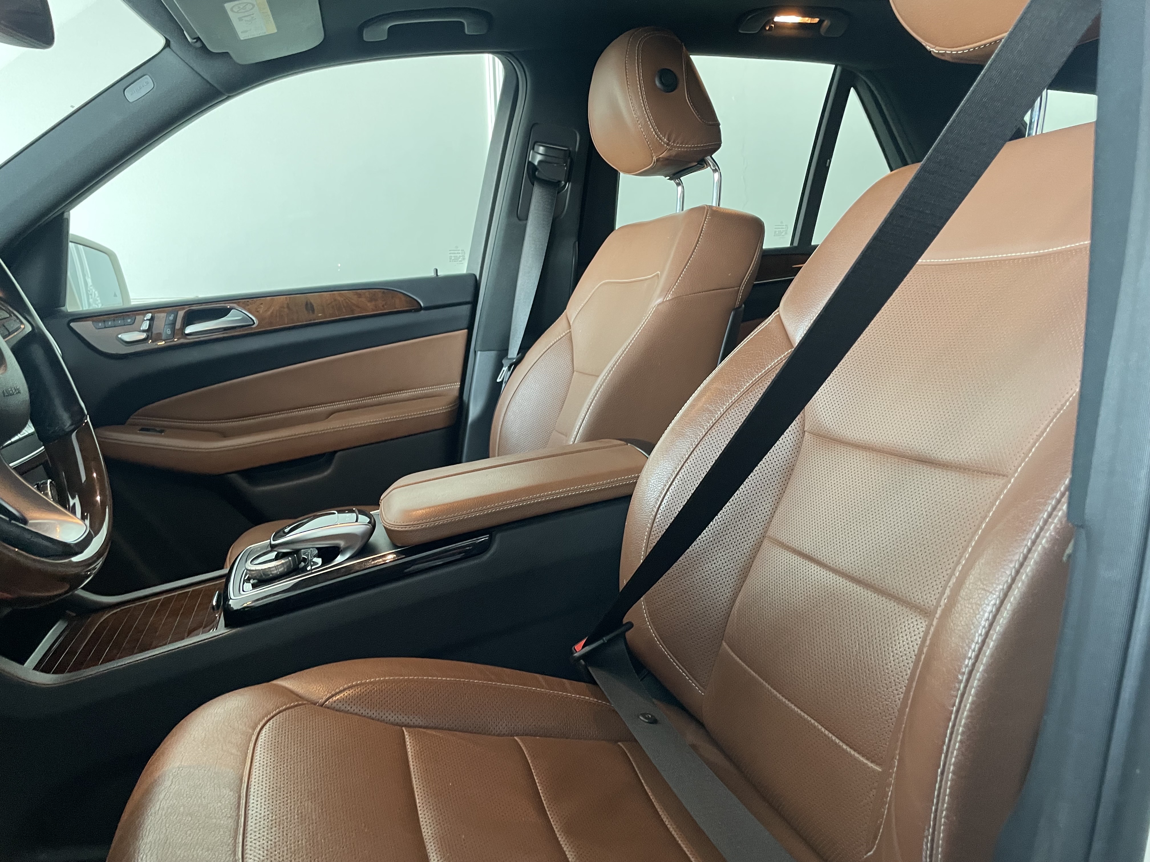 Mercedes-Benz GLE  400 2017 - Image 4