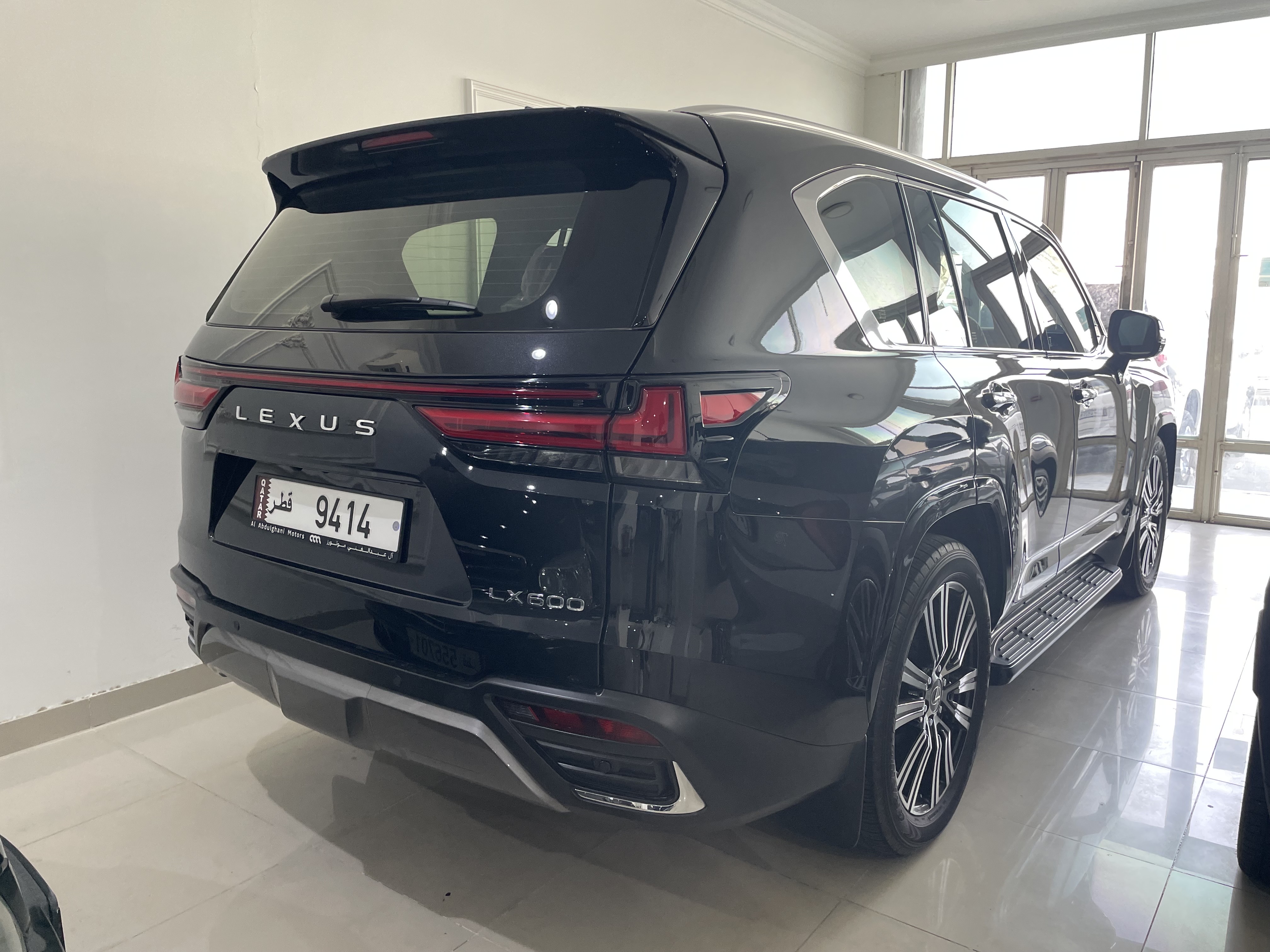 Lexus LX 600 2024 - Image 2