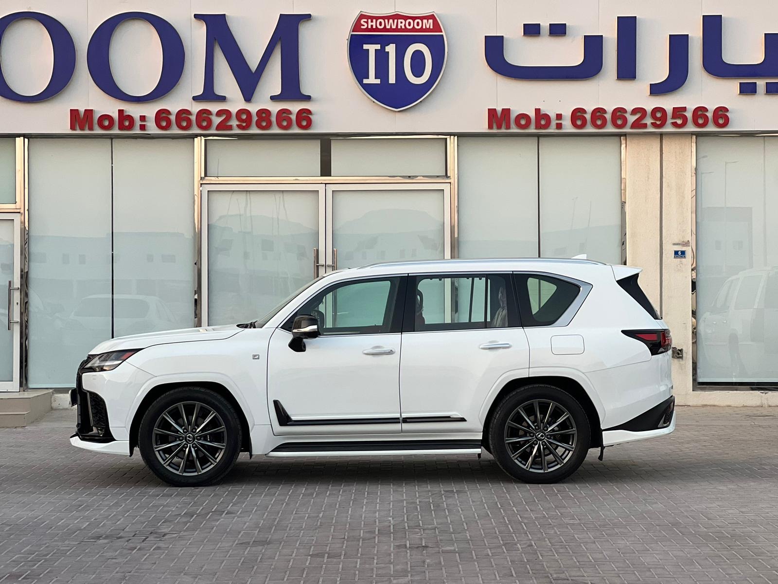 Lexus LX 600  F-Sport - Image 2