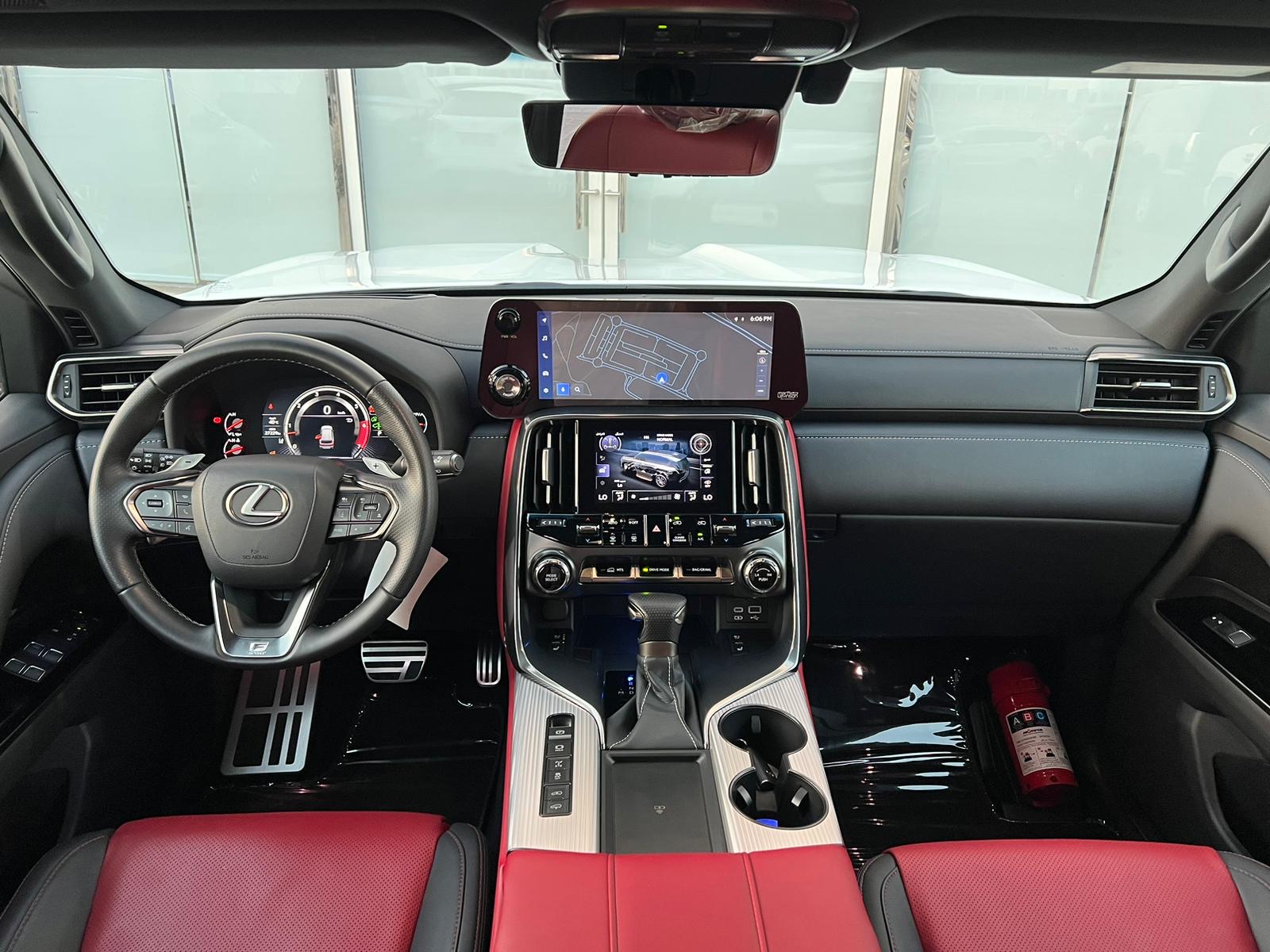 Lexus LX 600  F-Sport - Image 3