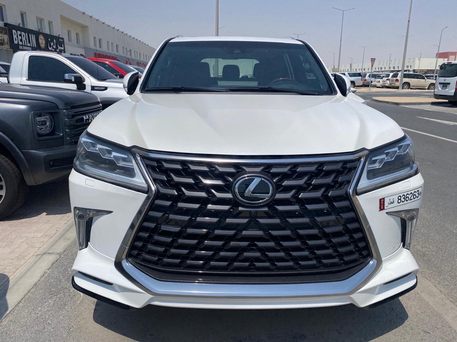 Lexus LX 570 S 2018 - Image 3