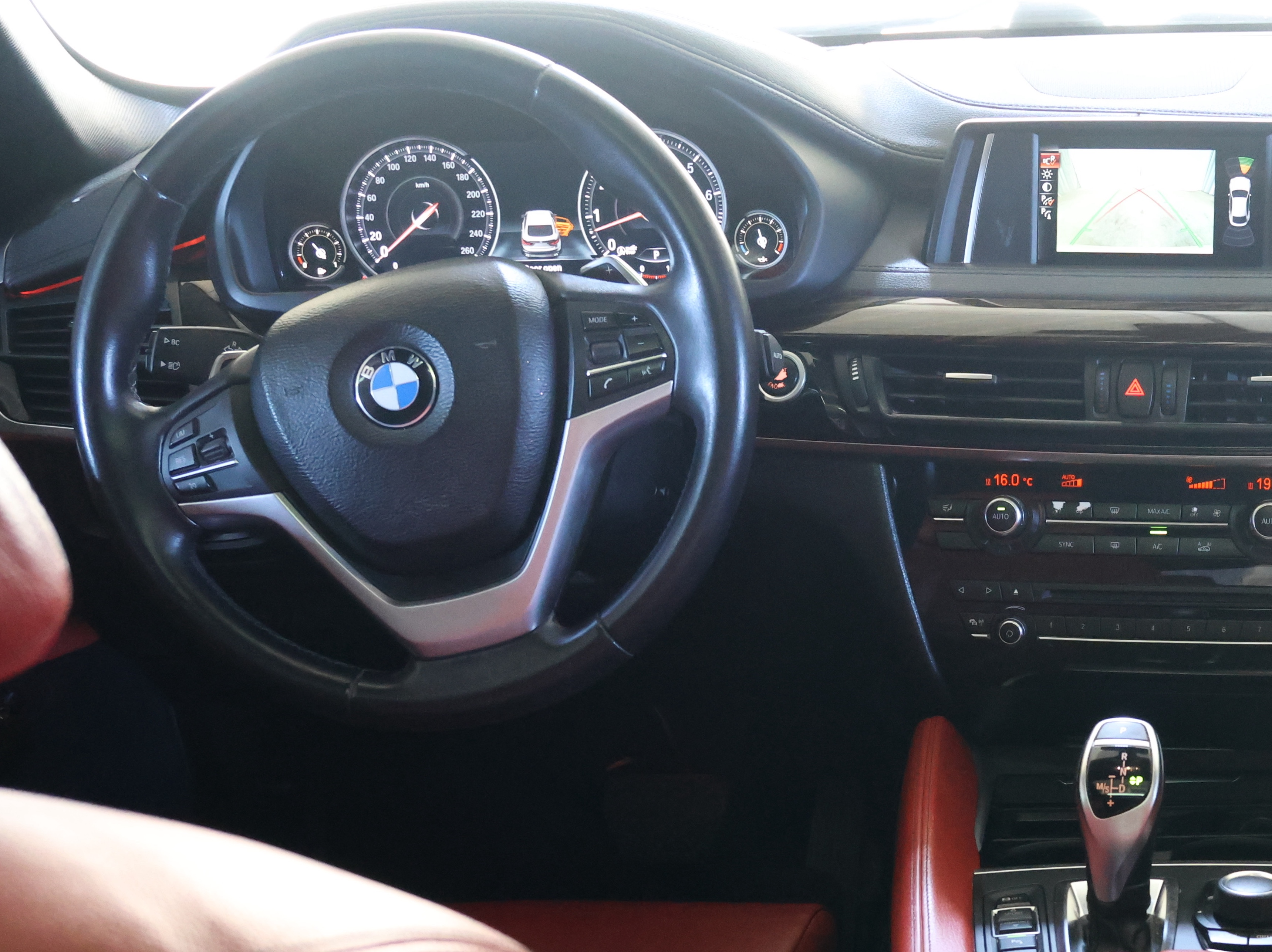 BMW X-Series X6 2016 - Image 3