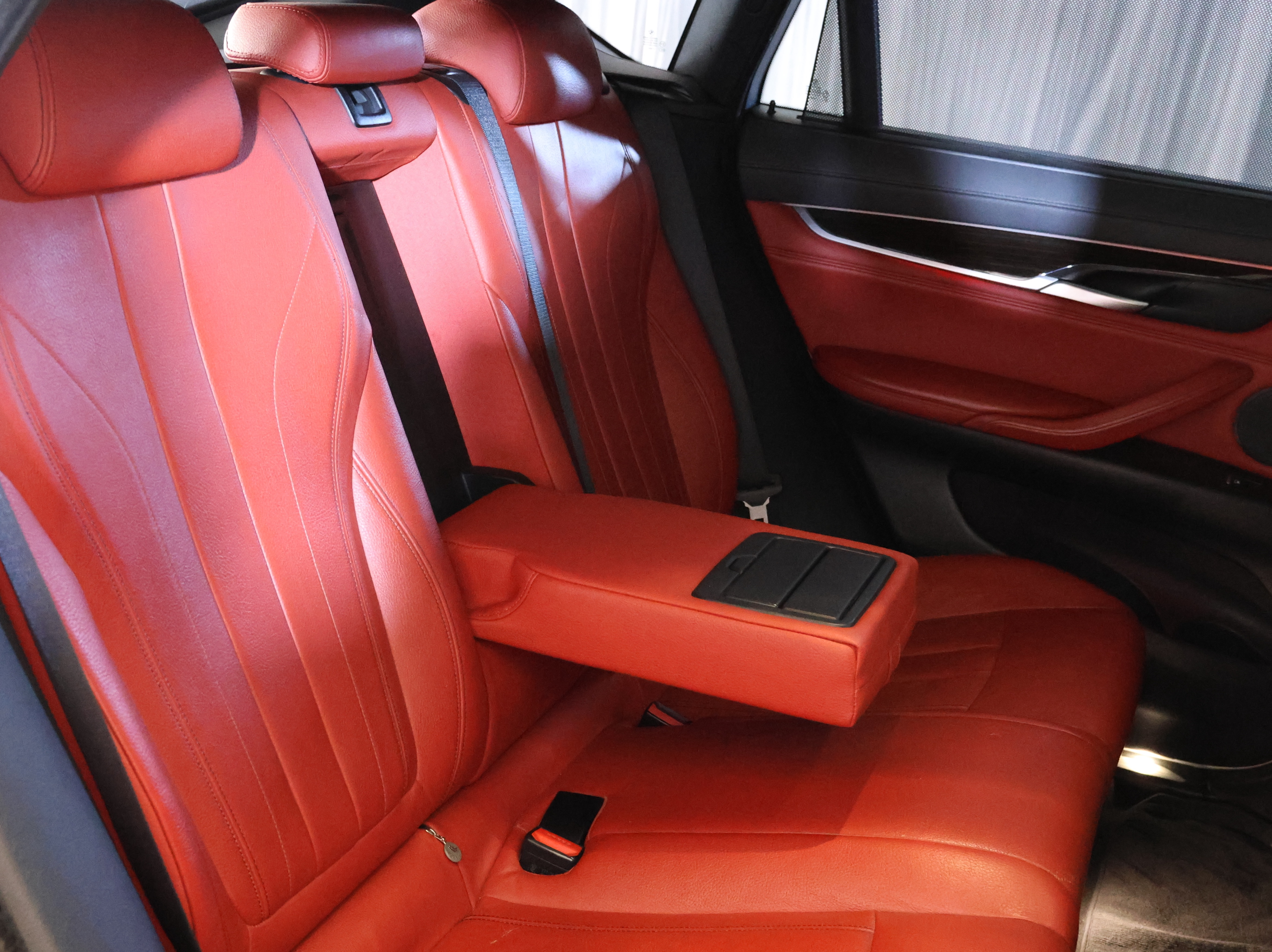 BMW X-Series X6 2016 - Image 4