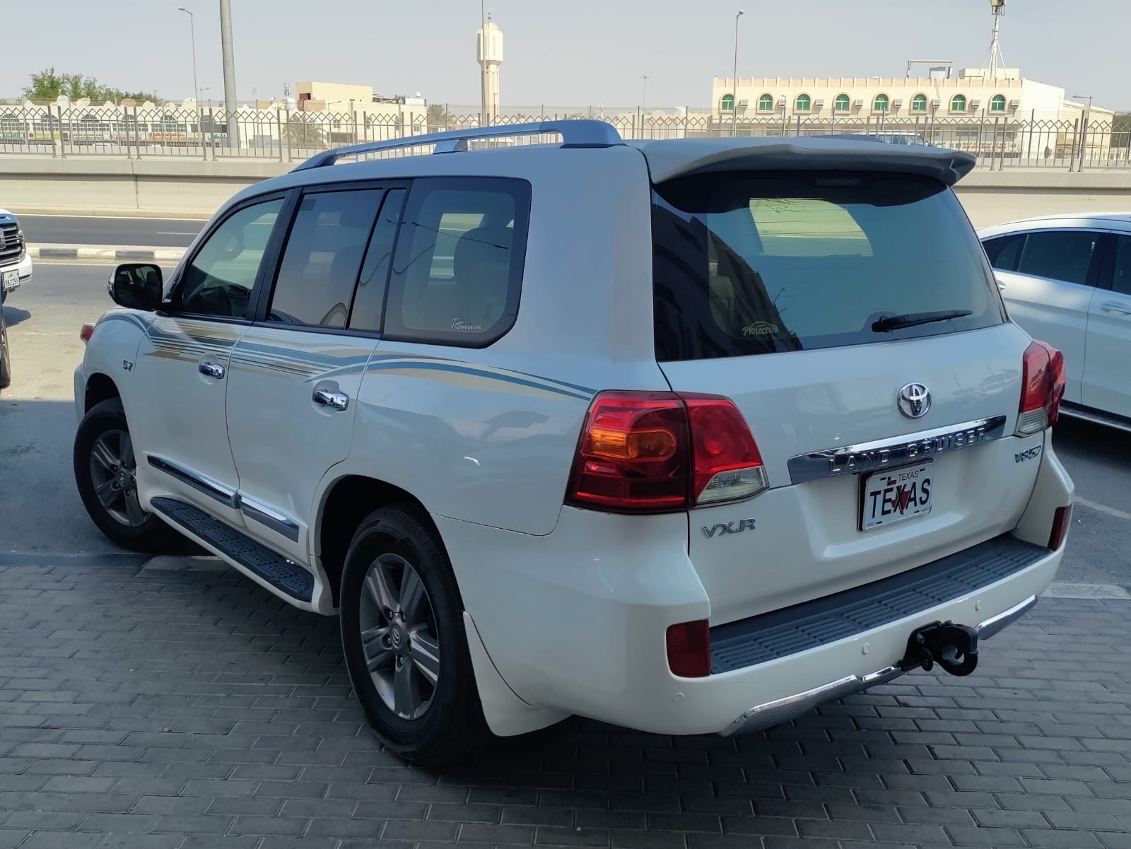 Toyota Land Cruiser VX.R 2014 - Image 2