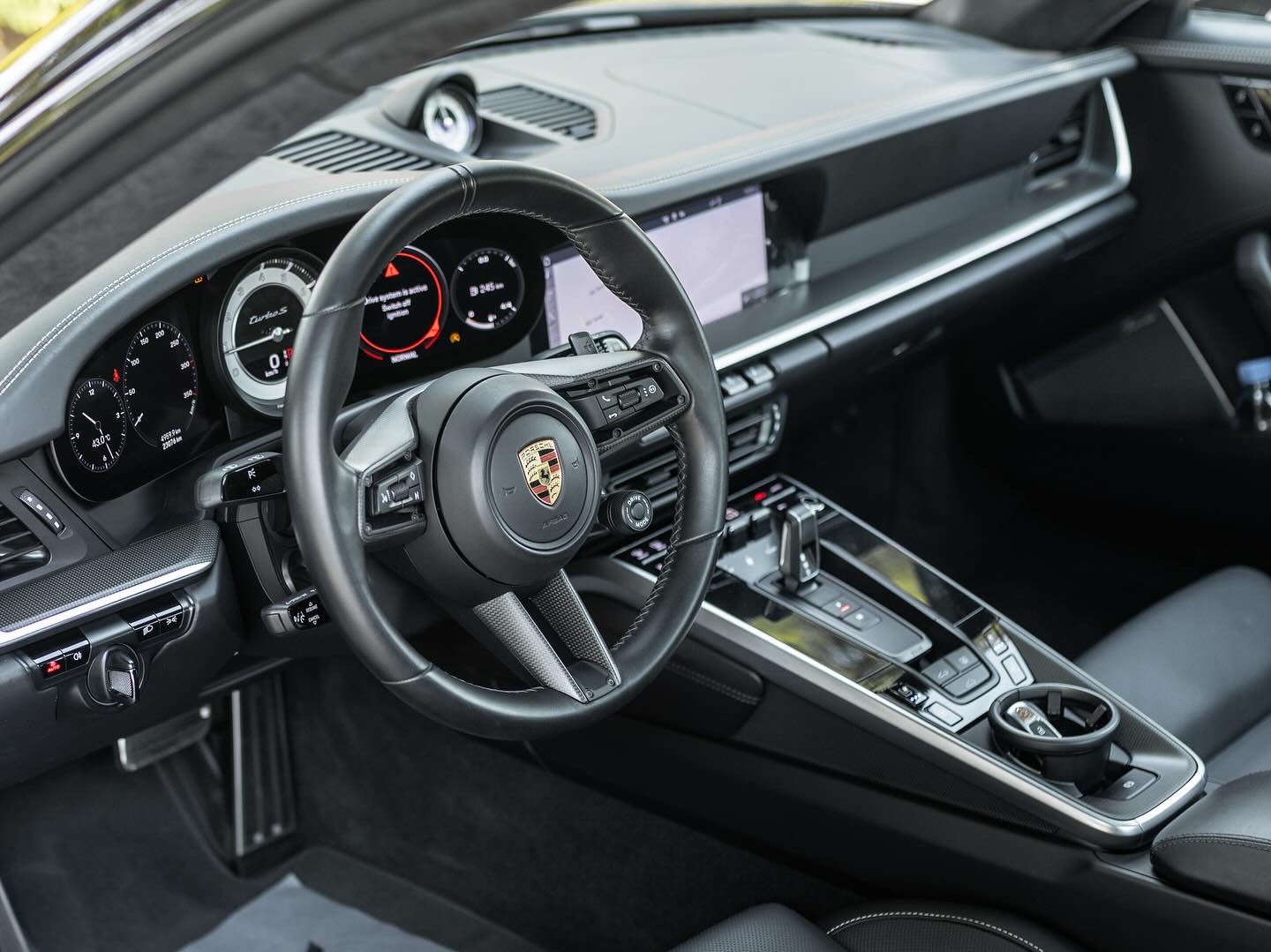 Porsche 911 Turbo S 2020 - Image 4