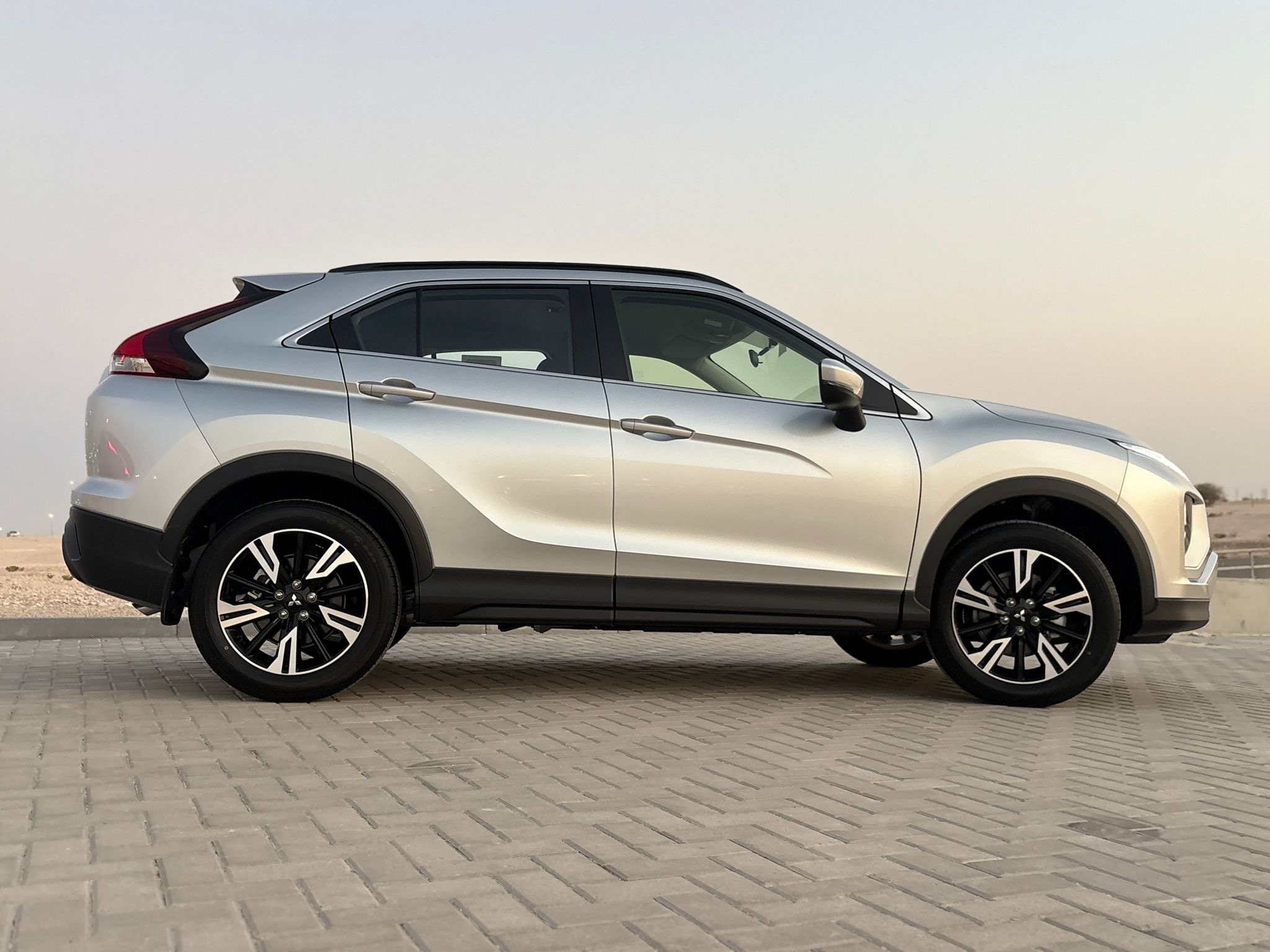 Mitsubishi Eclipse 2025 - Image 2