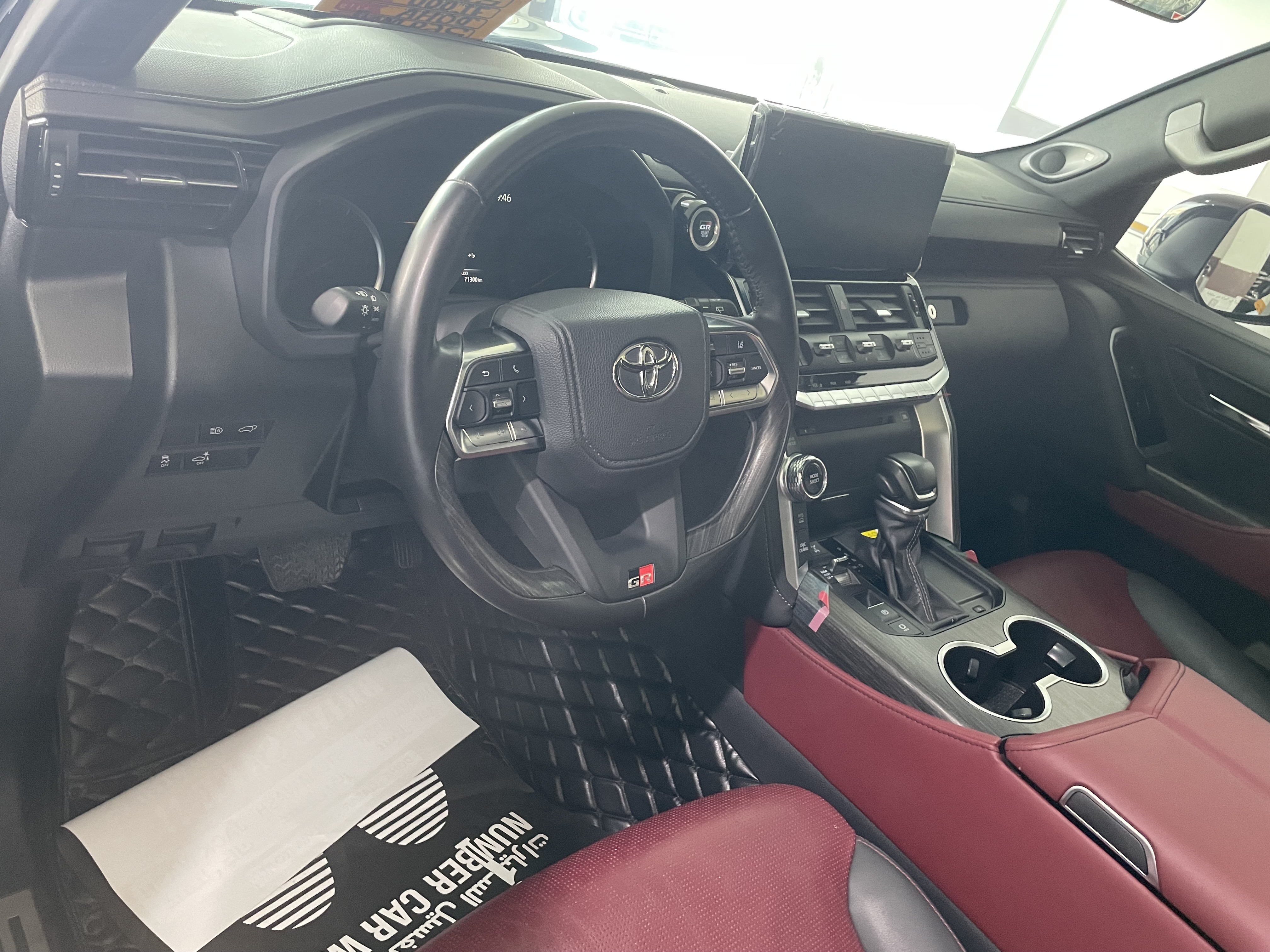 Toyota Land Cruiser G/R 2022 - Image 3