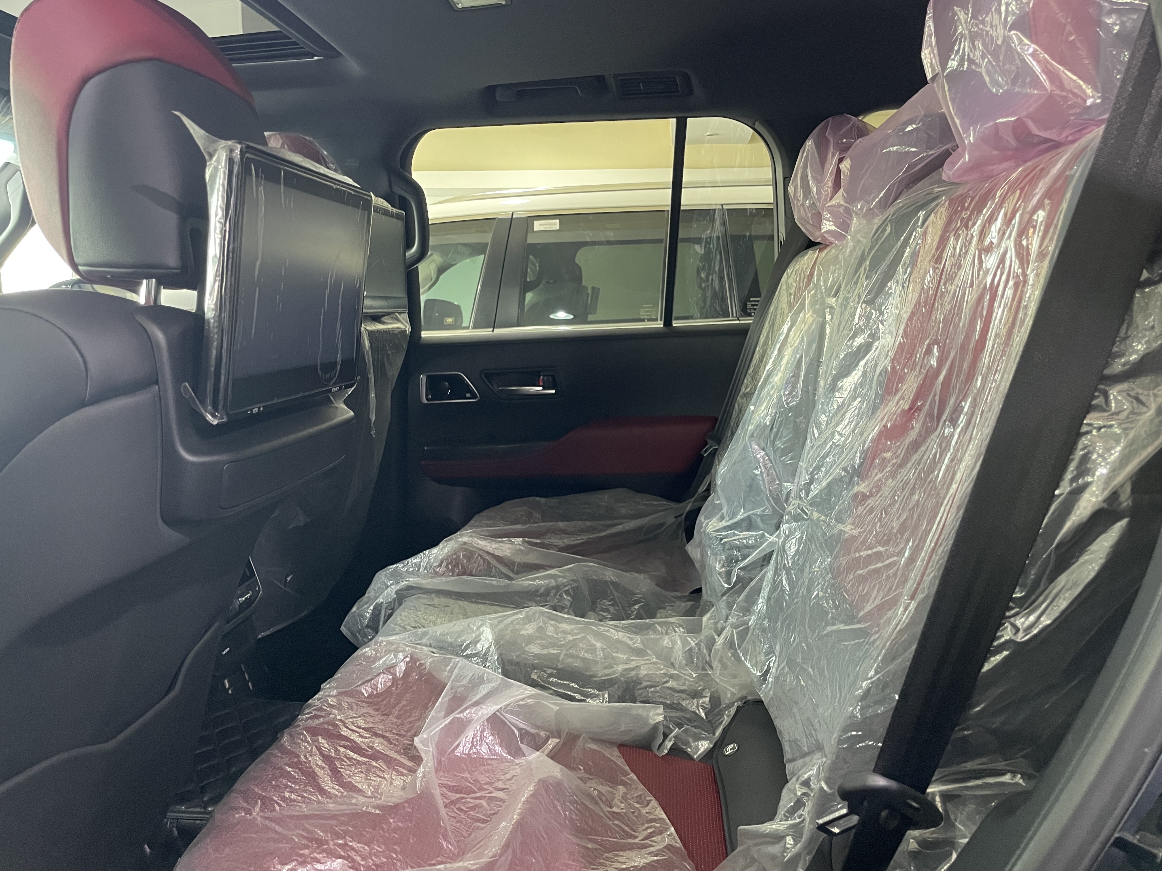 Toyota Land Cruiser G/R 2022 - Image 4