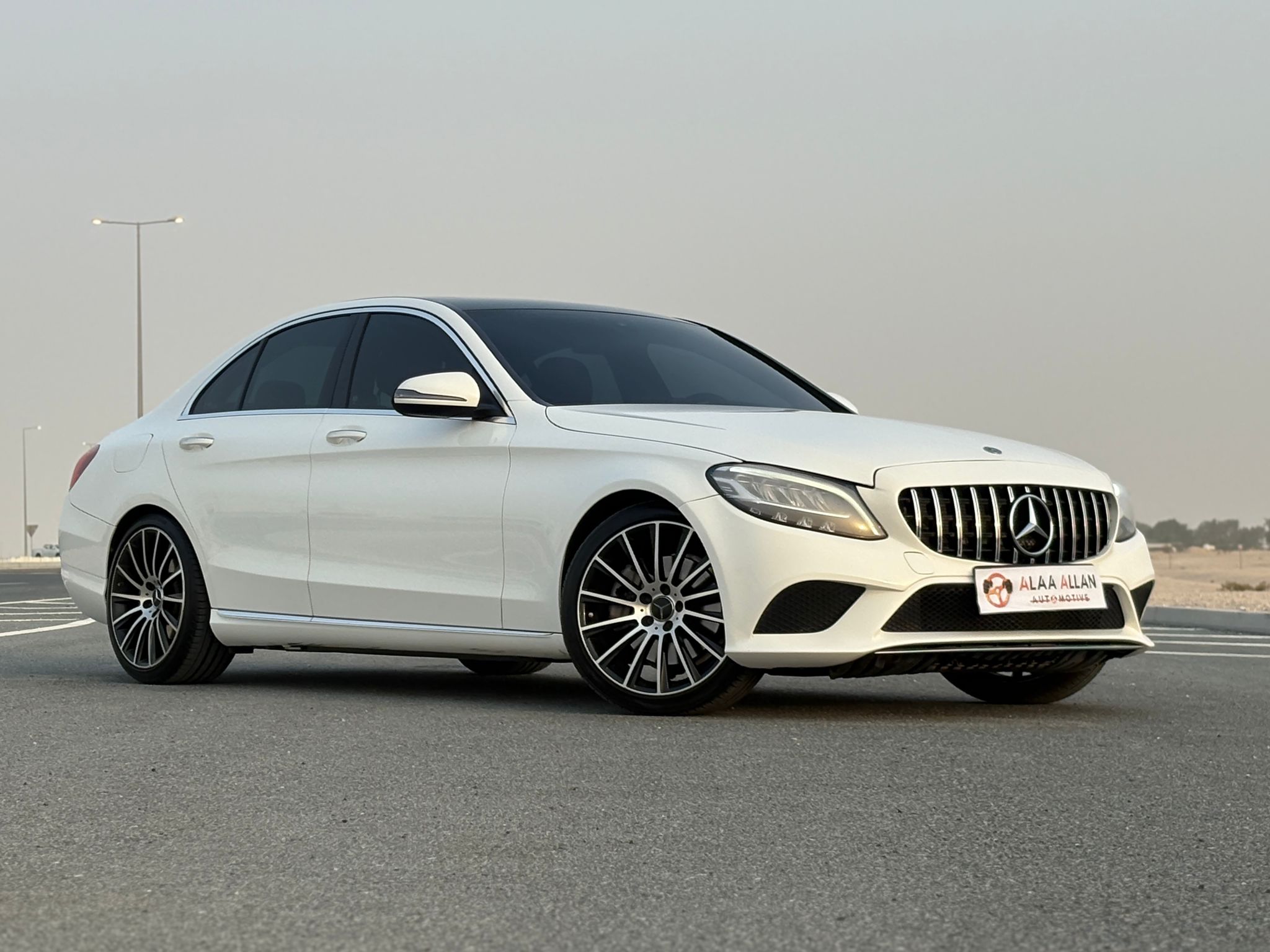 Mercedes-Benz C-Class Sedan 300 2019