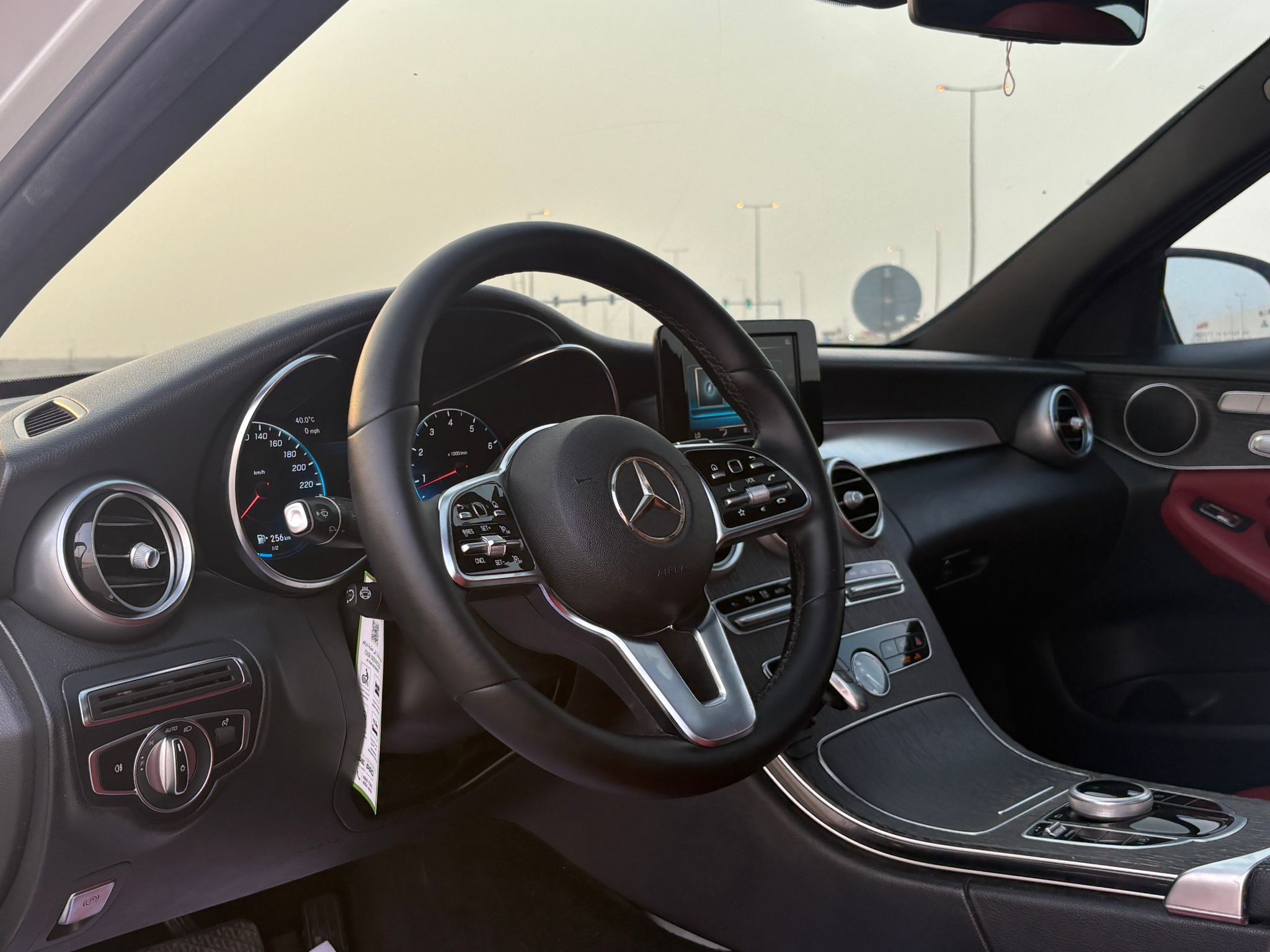 Mercedes-Benz C-Class Sedan 300 2019 - Image 3
