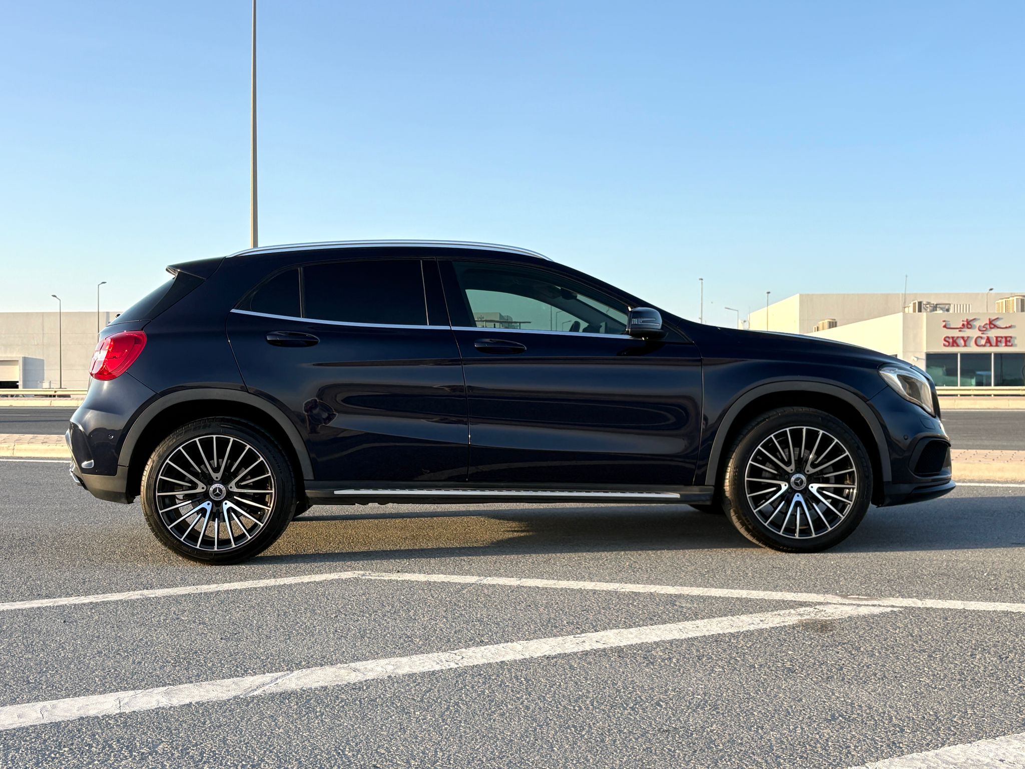 Mercedes-Benz GLA  250 2018 - Image 2