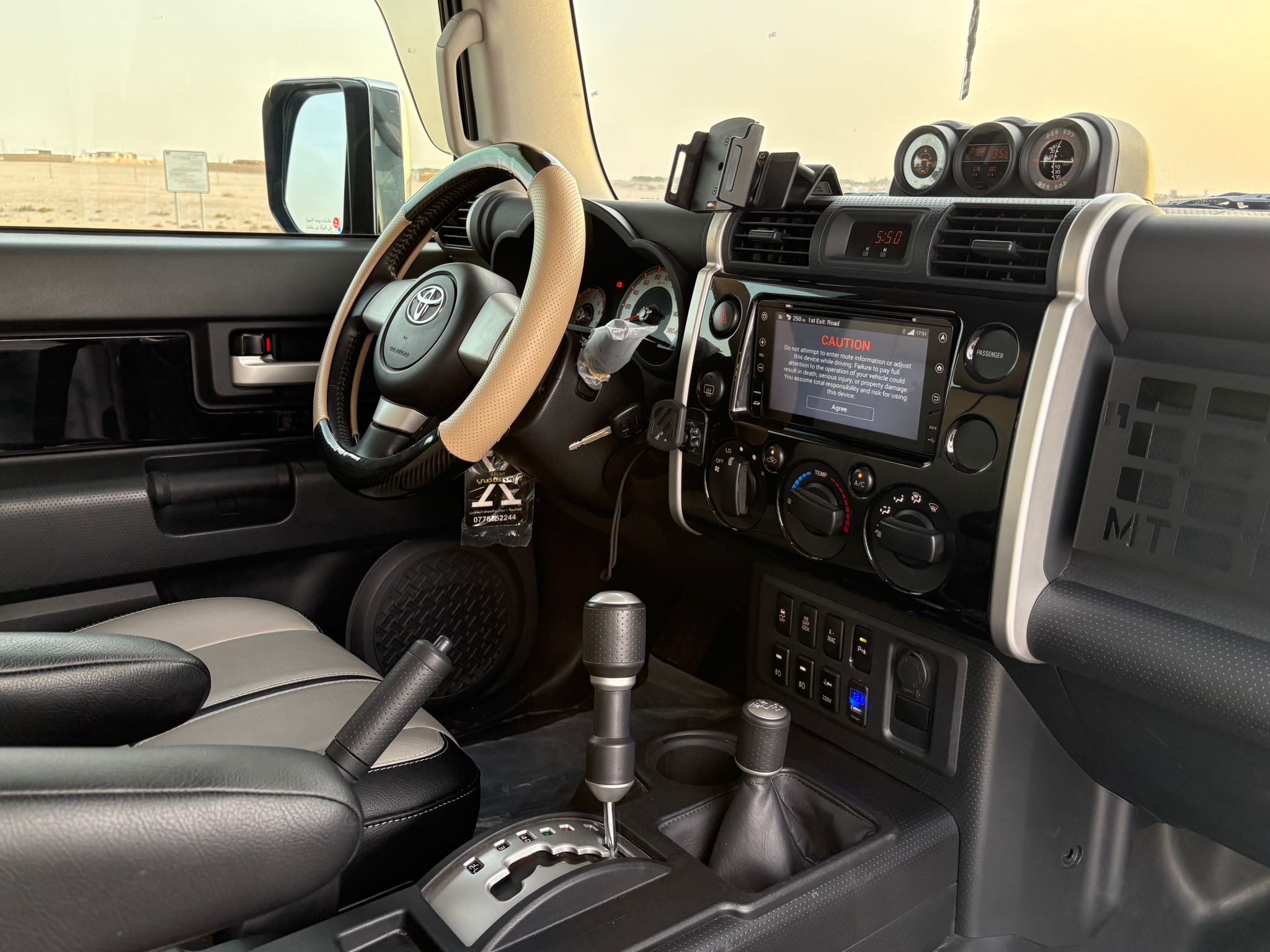 Toyota FJ Cruiser 2022 - Image 2