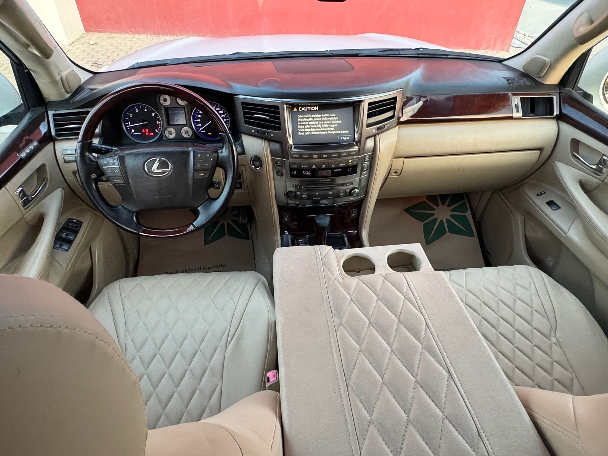 Lexus LX 570 2009 - Image 4