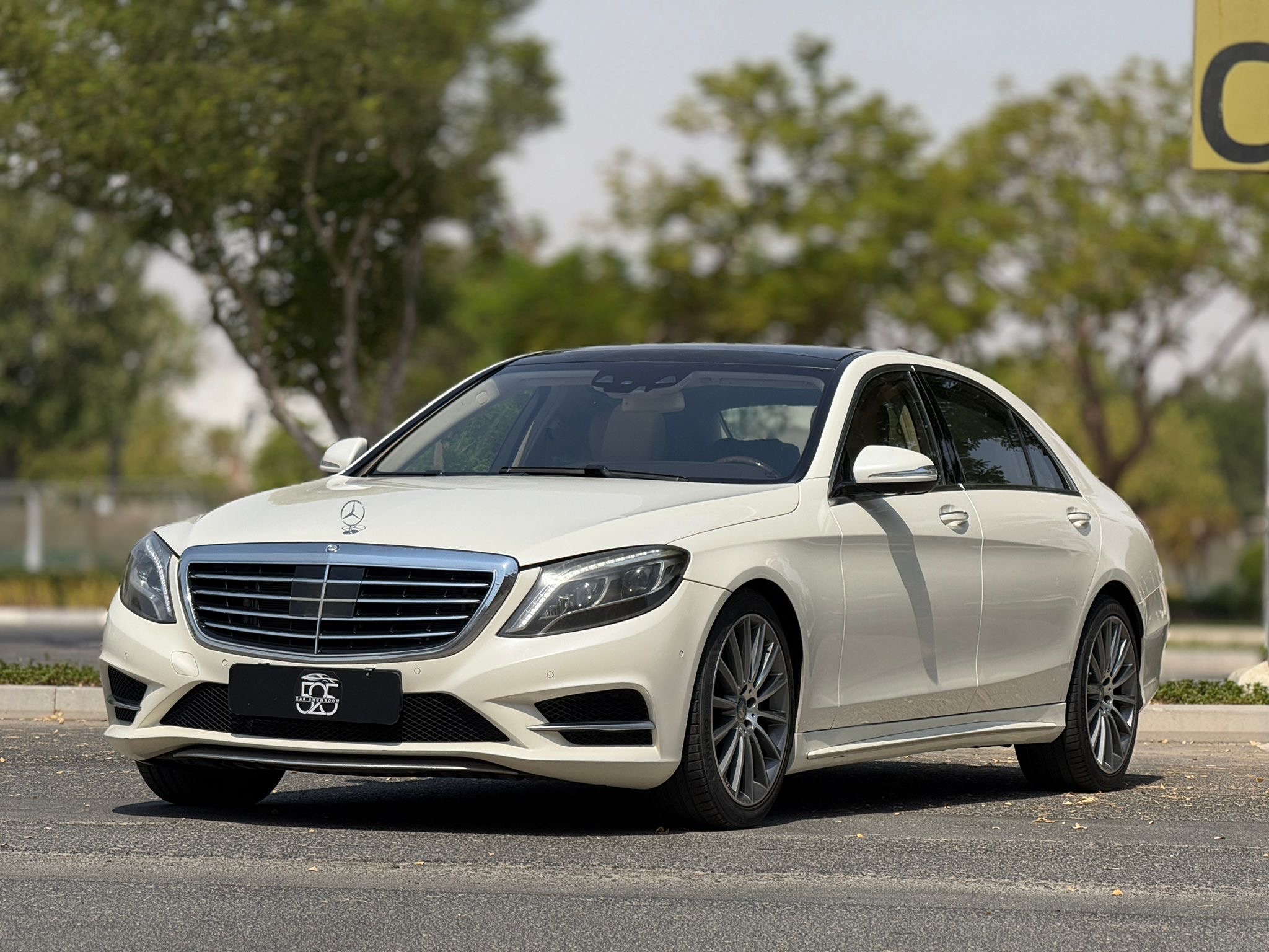 مرسيدس بنز S-Class Sedan 500 2015 - Image 1