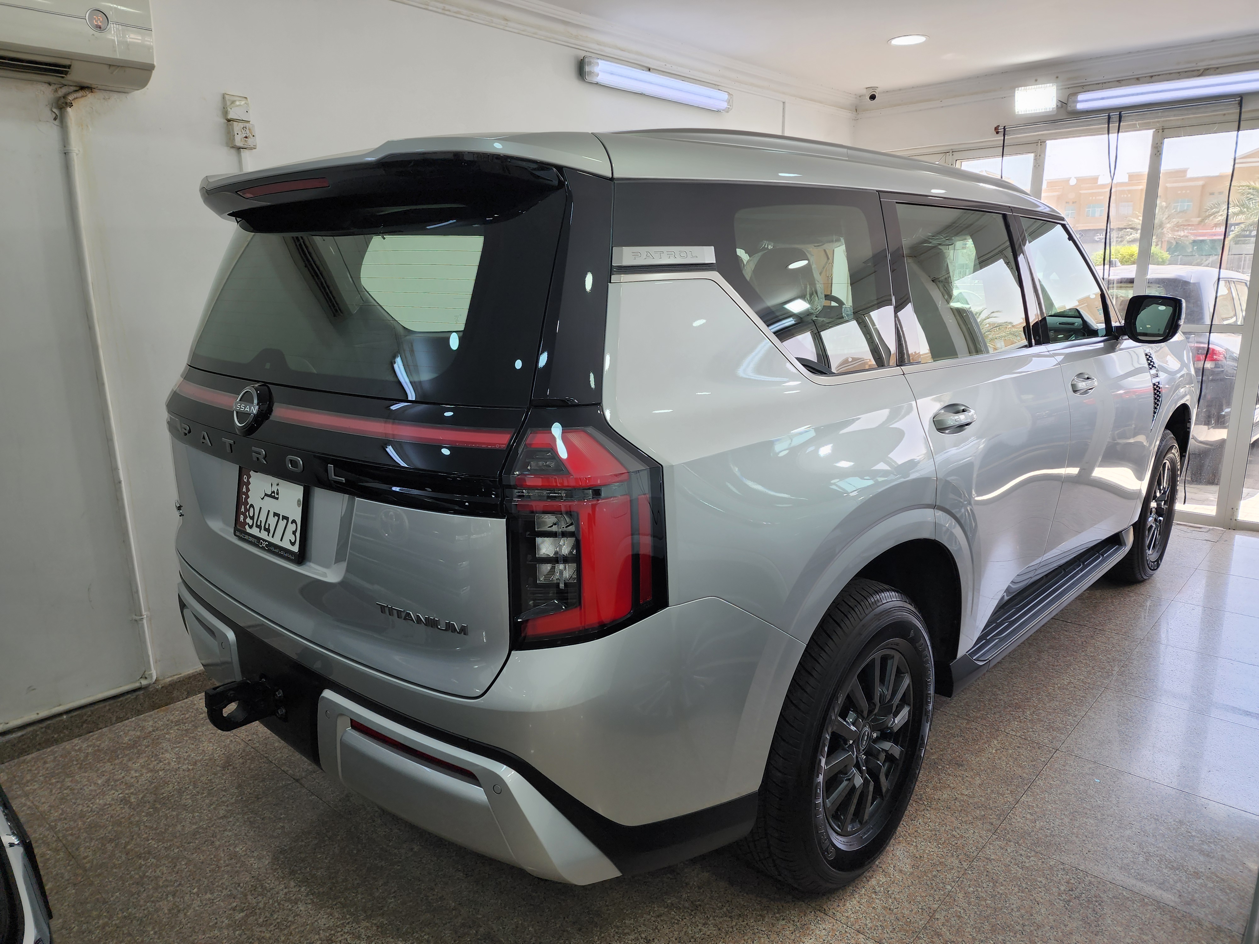 Nissan Patrol - Image 4