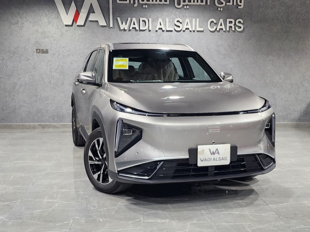 Geely  Emgrand 2025