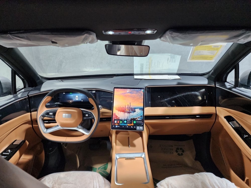 Geely  Emgrand 2025 - Image 4