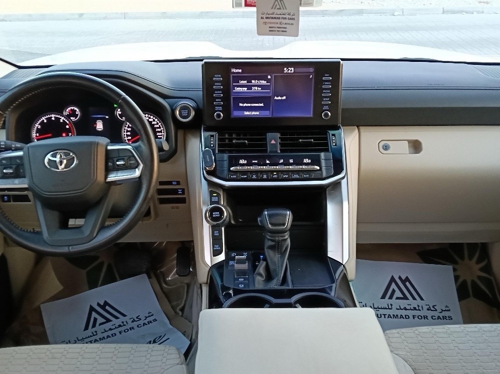 Toyota Land Cruiser GX.R 2023 - Image 4